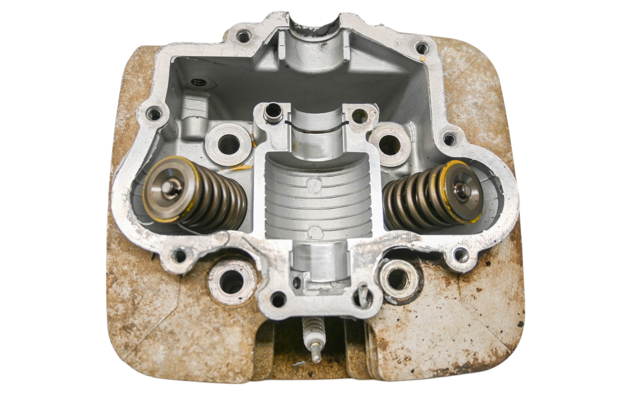 87 Suzuki Quad Runner 230 2x4 Cylinder Head LT230EH