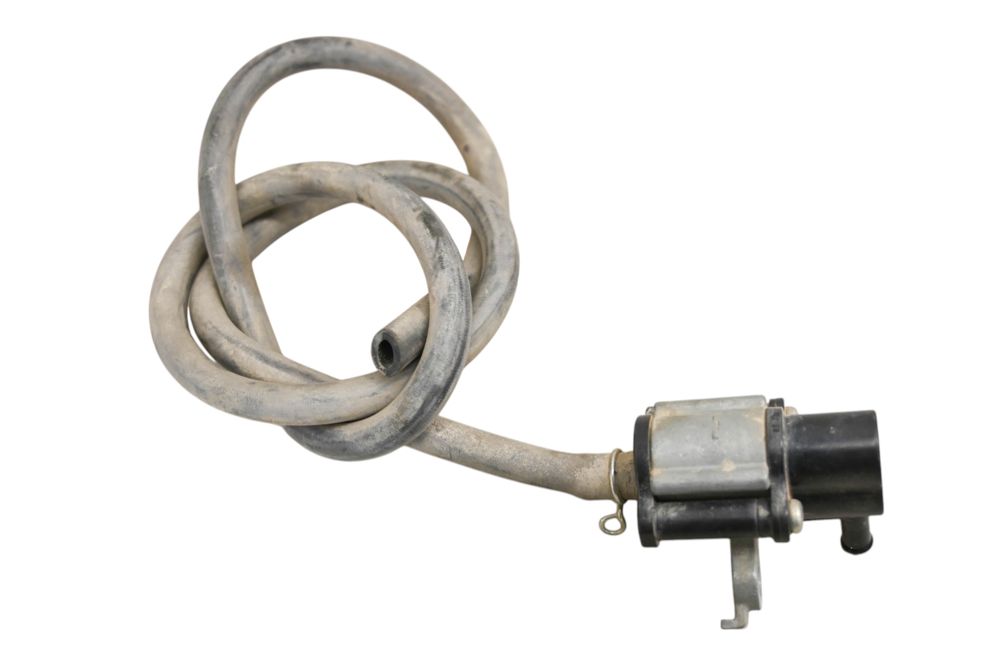 20 Yamaha YXZ1000R SS Fuel Breather Pipe Joint