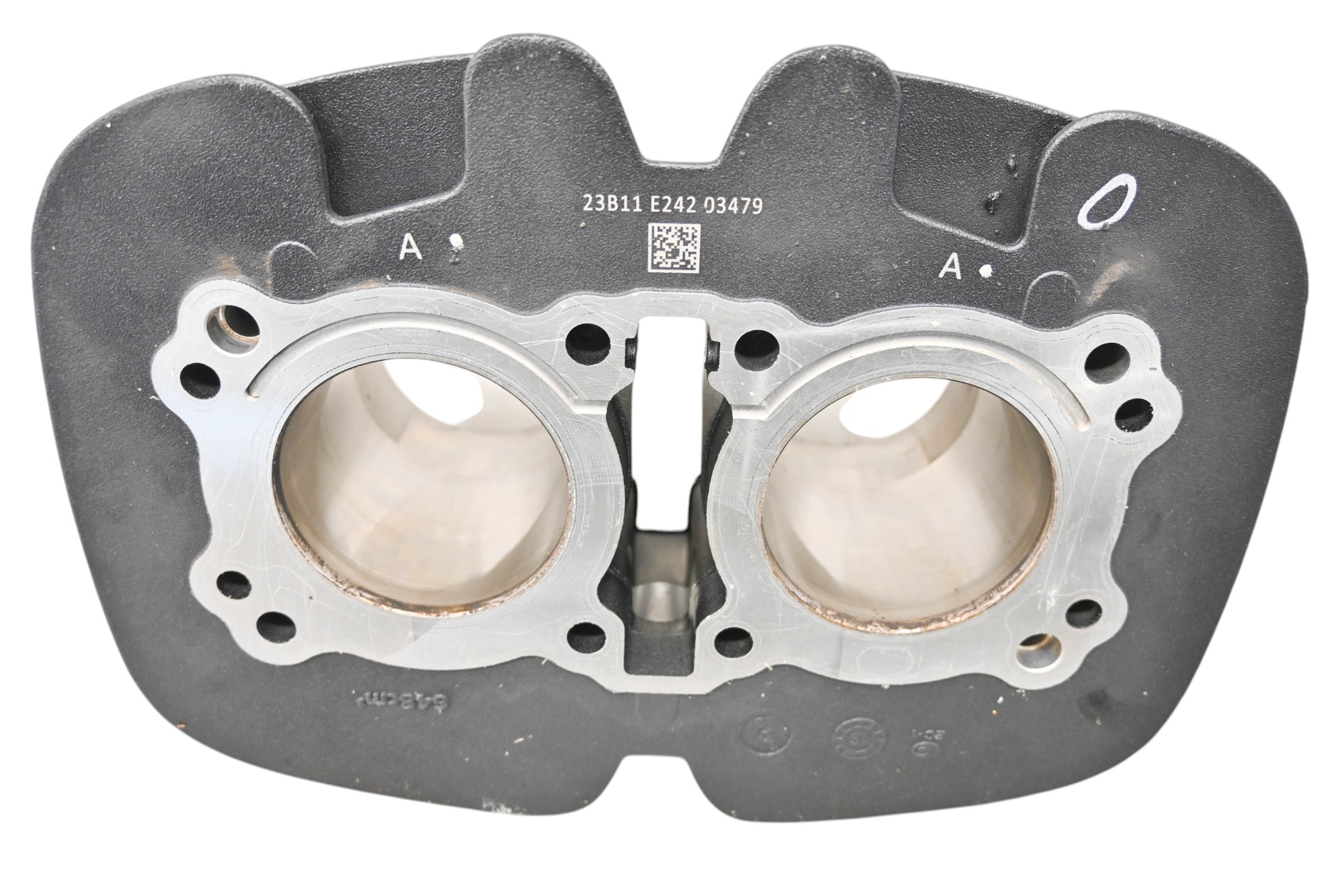 20 Royal Enfield Interceptor 650 Cylinder & Pistons INT650