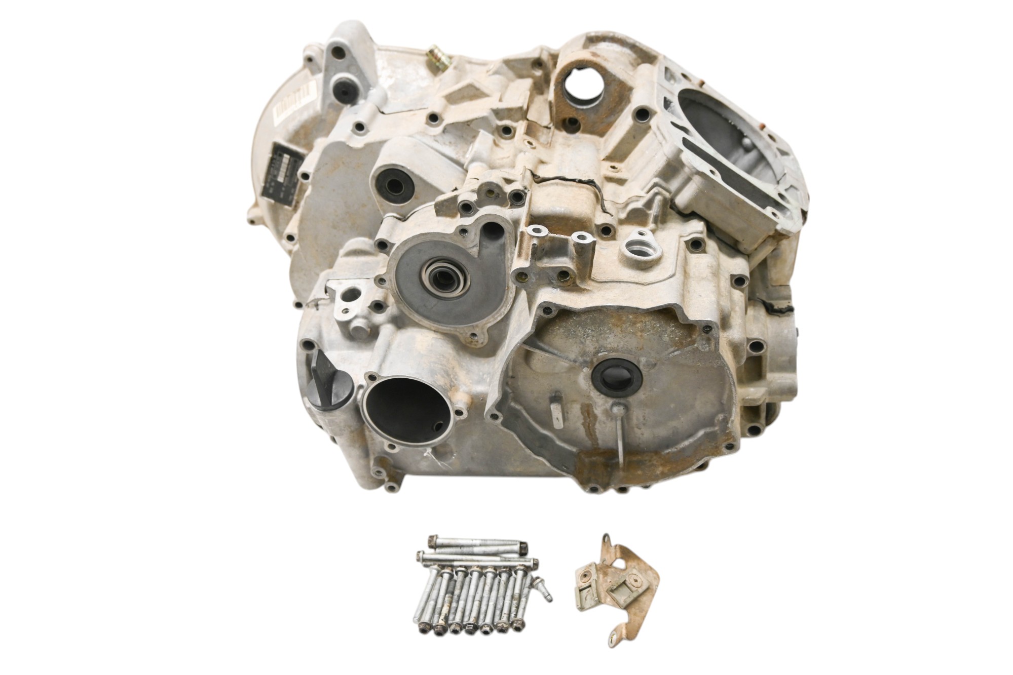 06 Can-Am Outlander Max 400 XT 4x4 Crankcase Center Crank Case Bombardier