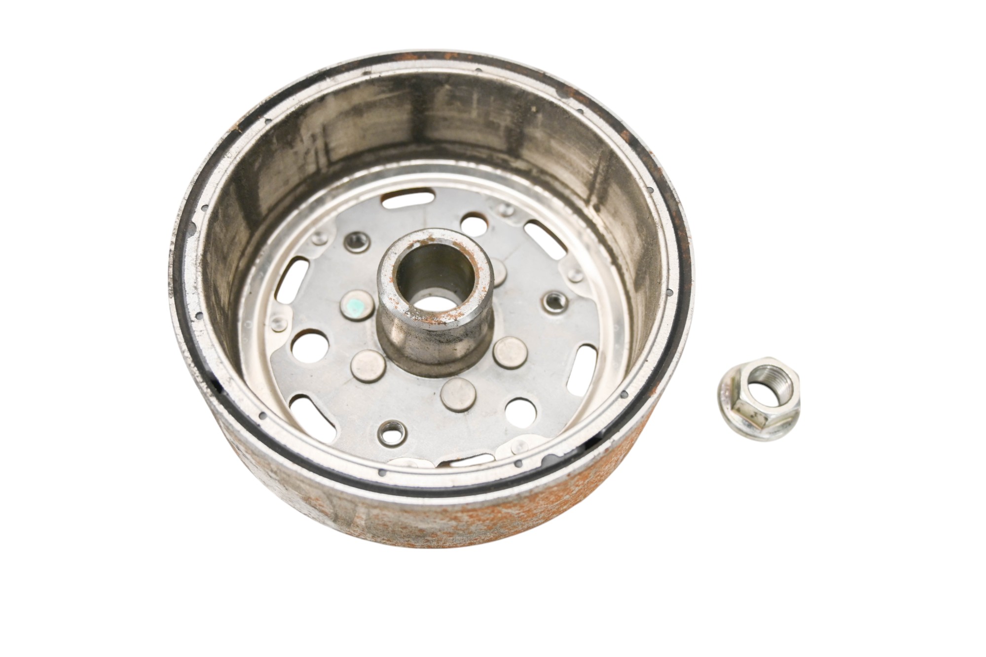 22 Yamaha Zuma 125 Flywheel Magneto YW125