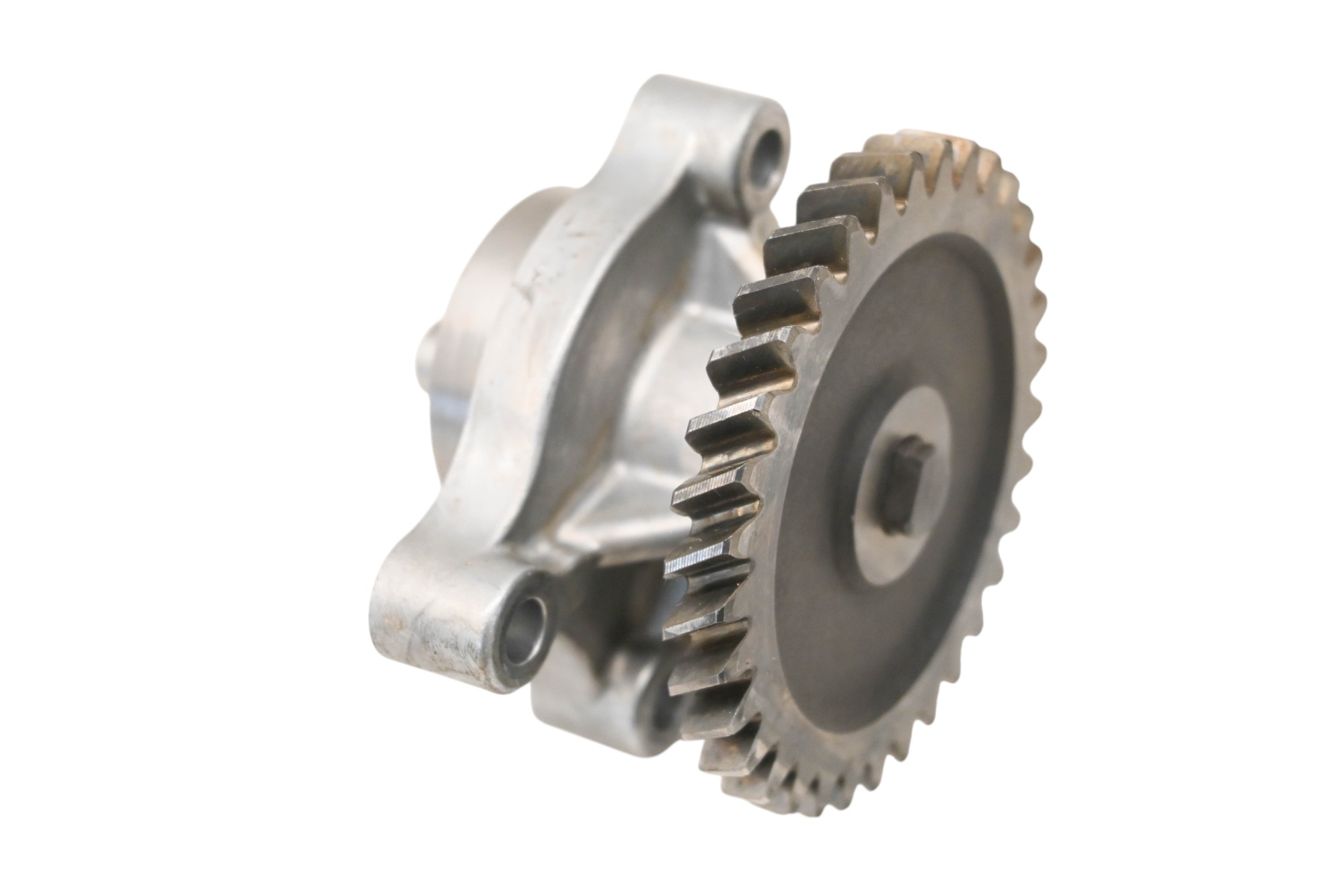16 Kubota RTV400CI Oil Pump
