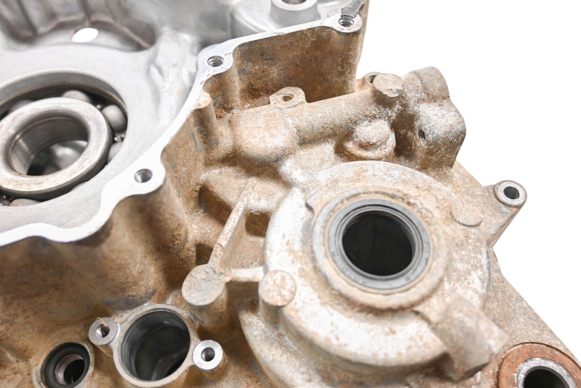 03 Polaris Predator 500 2x4 Crankcase Center Crank Case