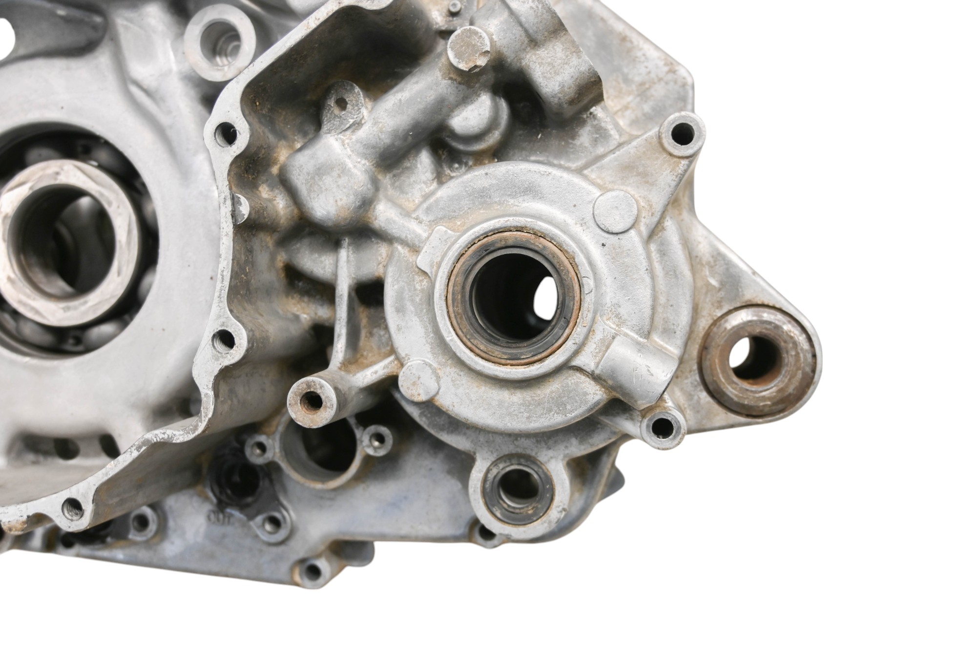03 Polaris Predator 500 2x4 Crankcase Center Crank Case