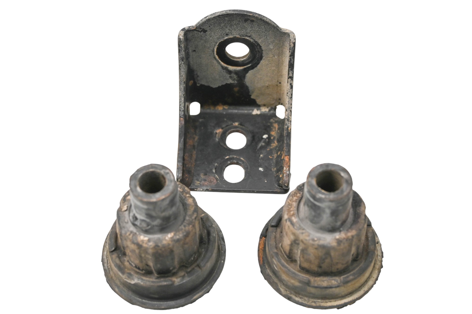 17 Kawasaki Mule Pro-DXT EPS LE Engine Mount Bracket & Dampers KAF1000CH