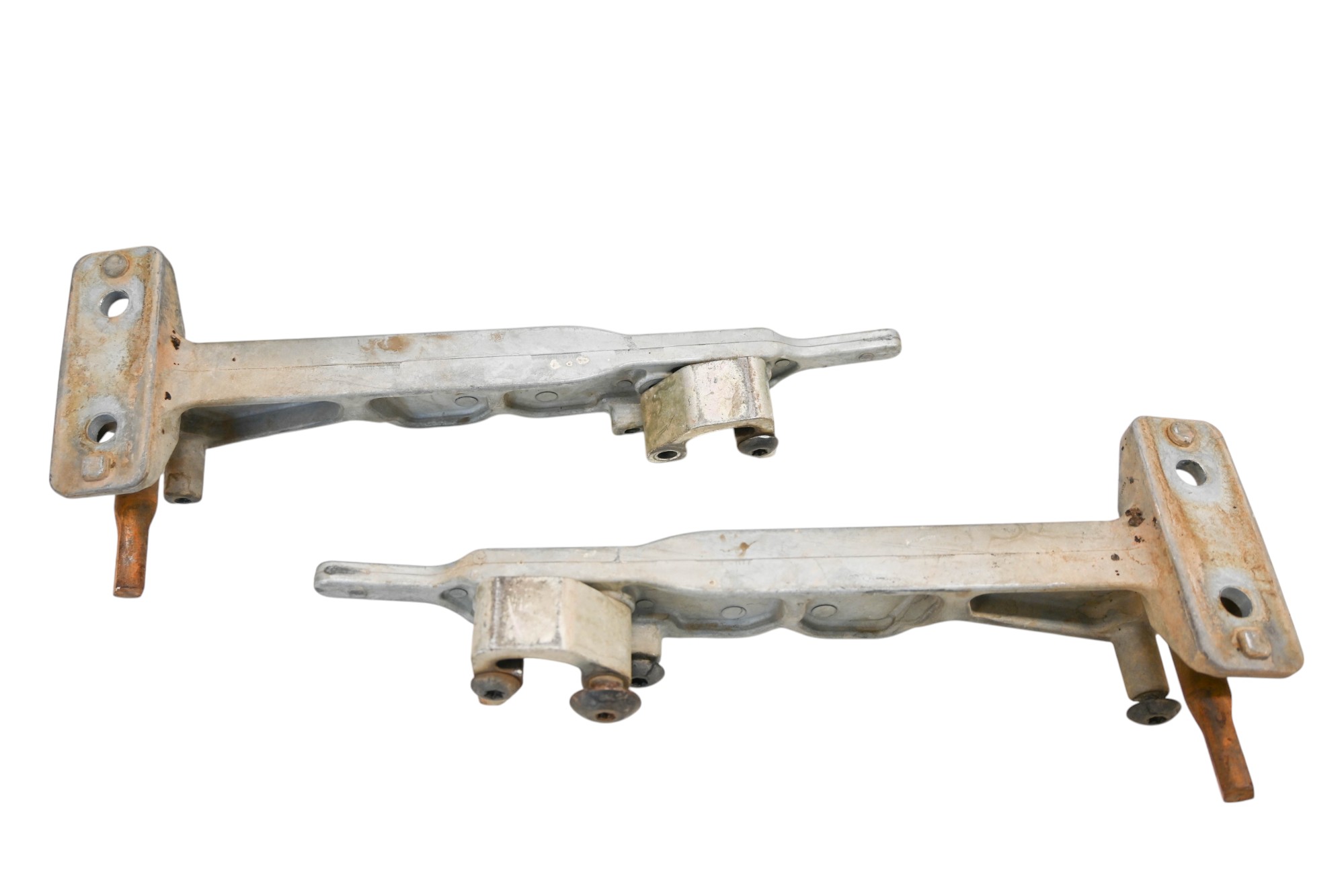 11 John Deere Gator XUV550 Tailgate Support Brackets Left & Right