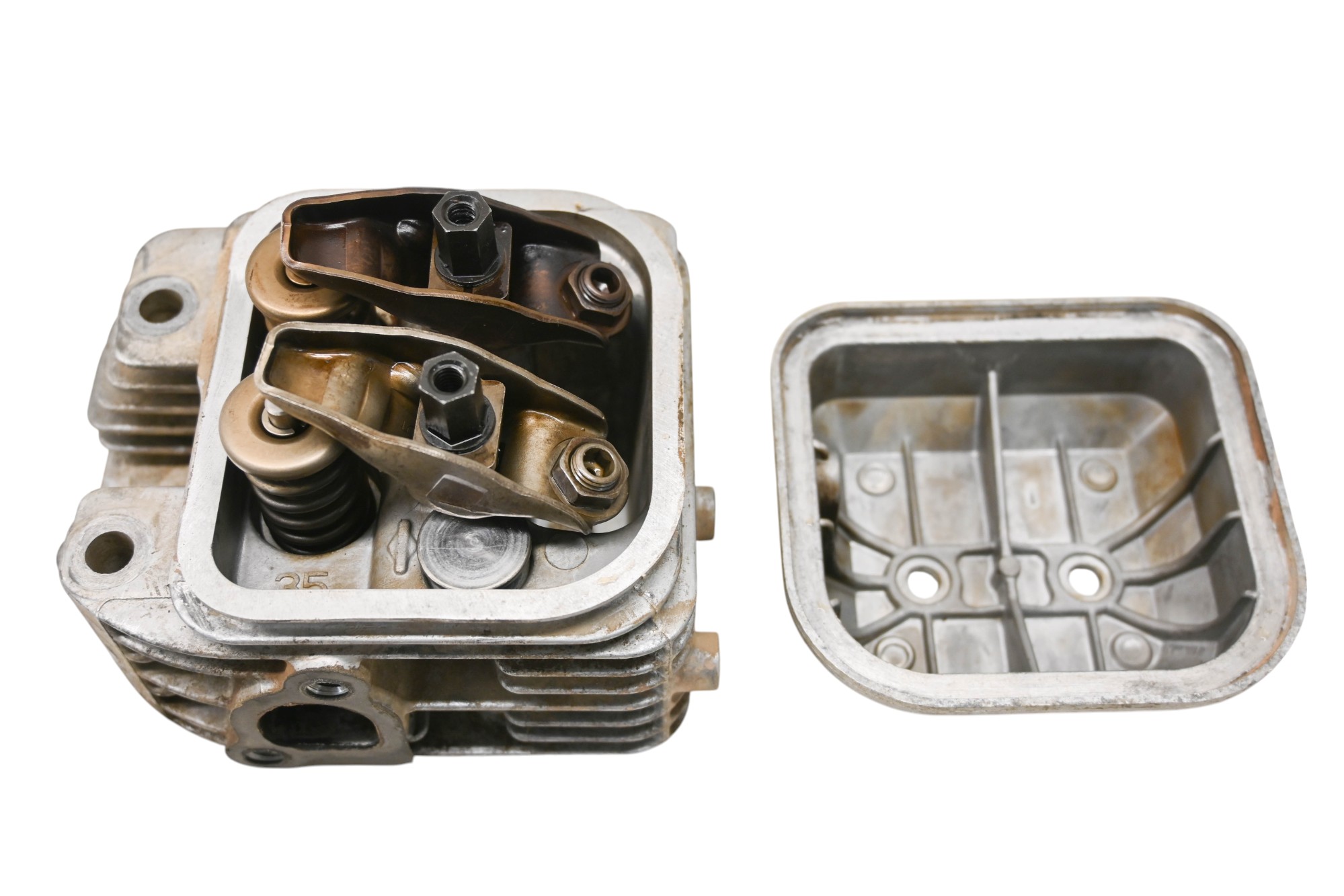 11 John Deere Gator XUV550 Cylinder Head #2