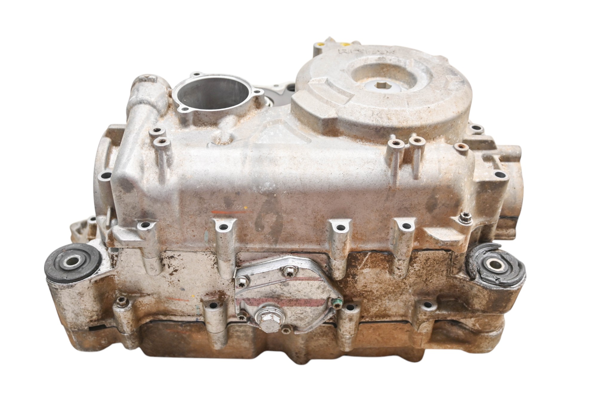 16 Can-Am Outlander 450 L 4x4 Crankcase Center Crank Case