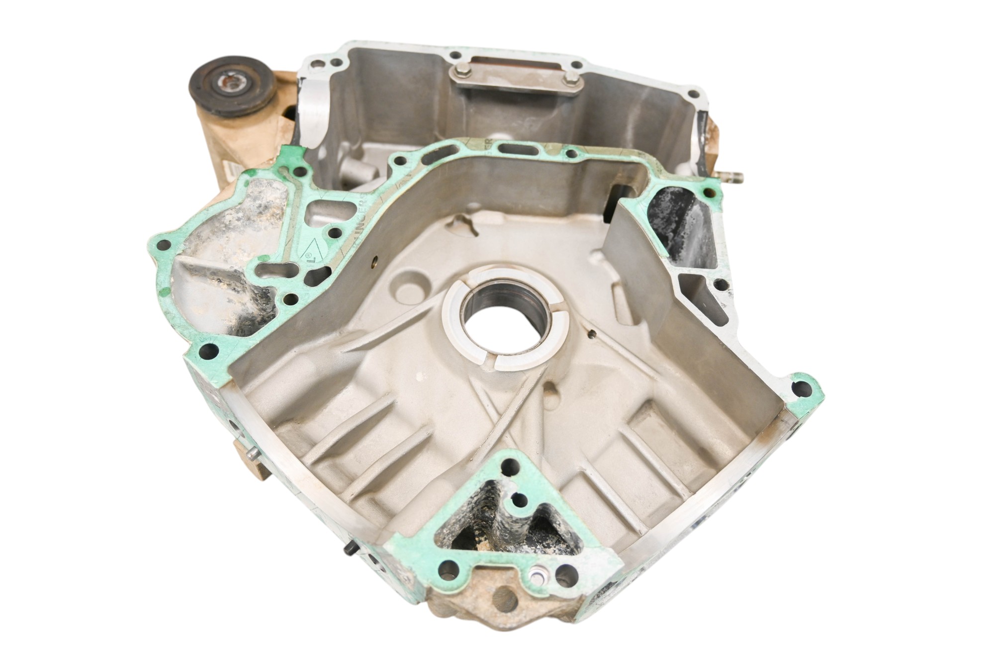 06 Can-Am Outlander 800 4x4 XT Crankcase Center Crank Case Bombardier