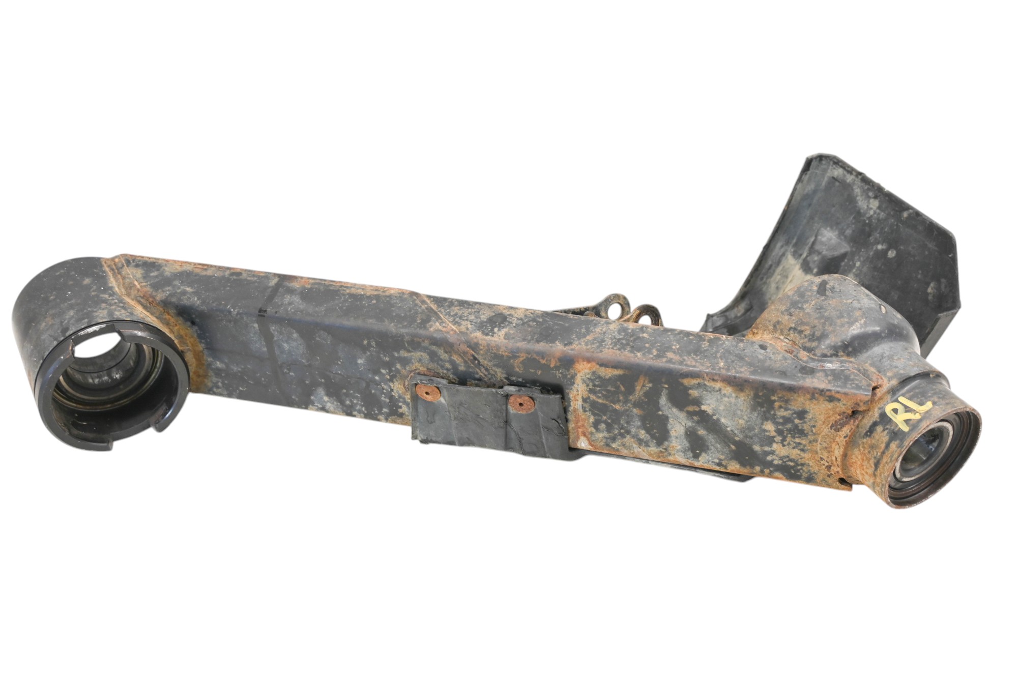 06 Can-Am Outlander 800 4x4 XT Rear Left Spindle Swingarm Bombardier