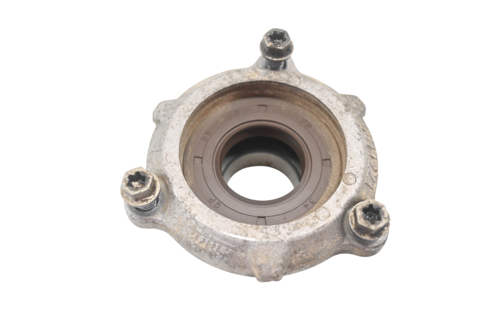 07 Can-Am Outlander 800 XT 4x4 Driveshaft Output Bearing Cover Bombardier