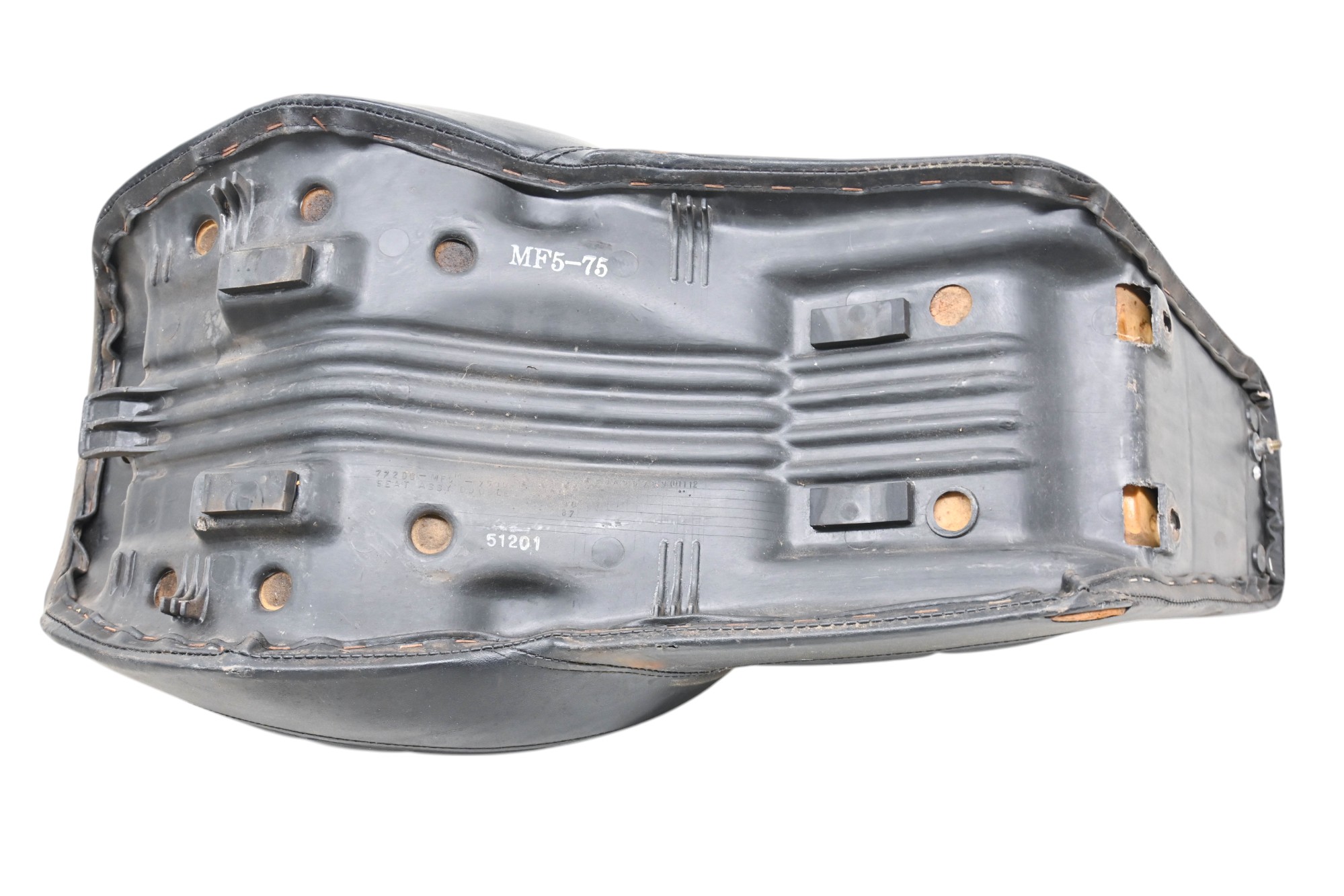 85 Honda Shadow 500 Seat VT500C