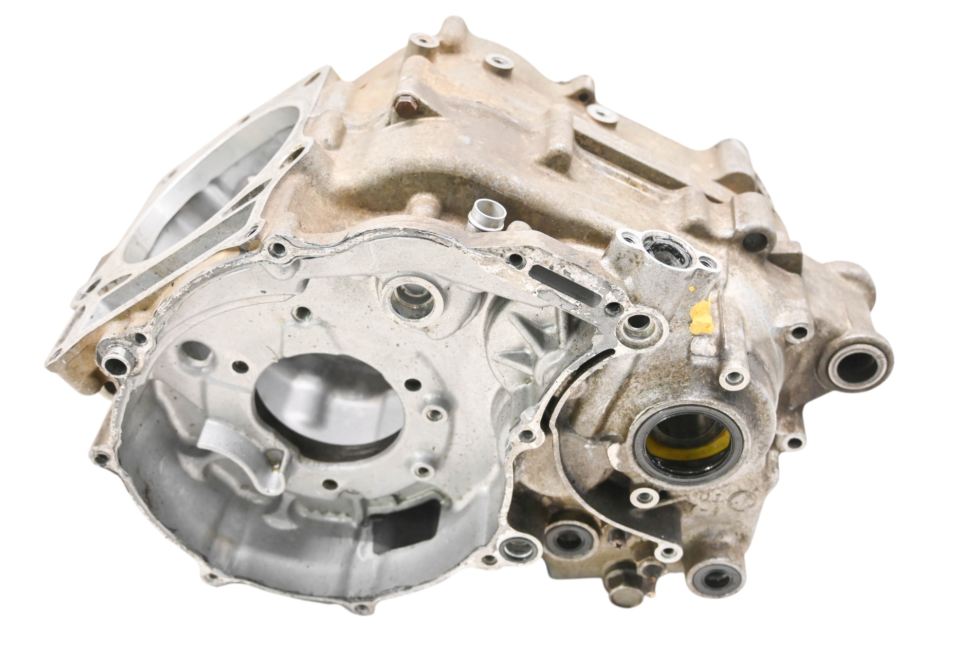 01 Yamaha Raptor 660 2x4 Crankcase Center Crank Case YFM660R