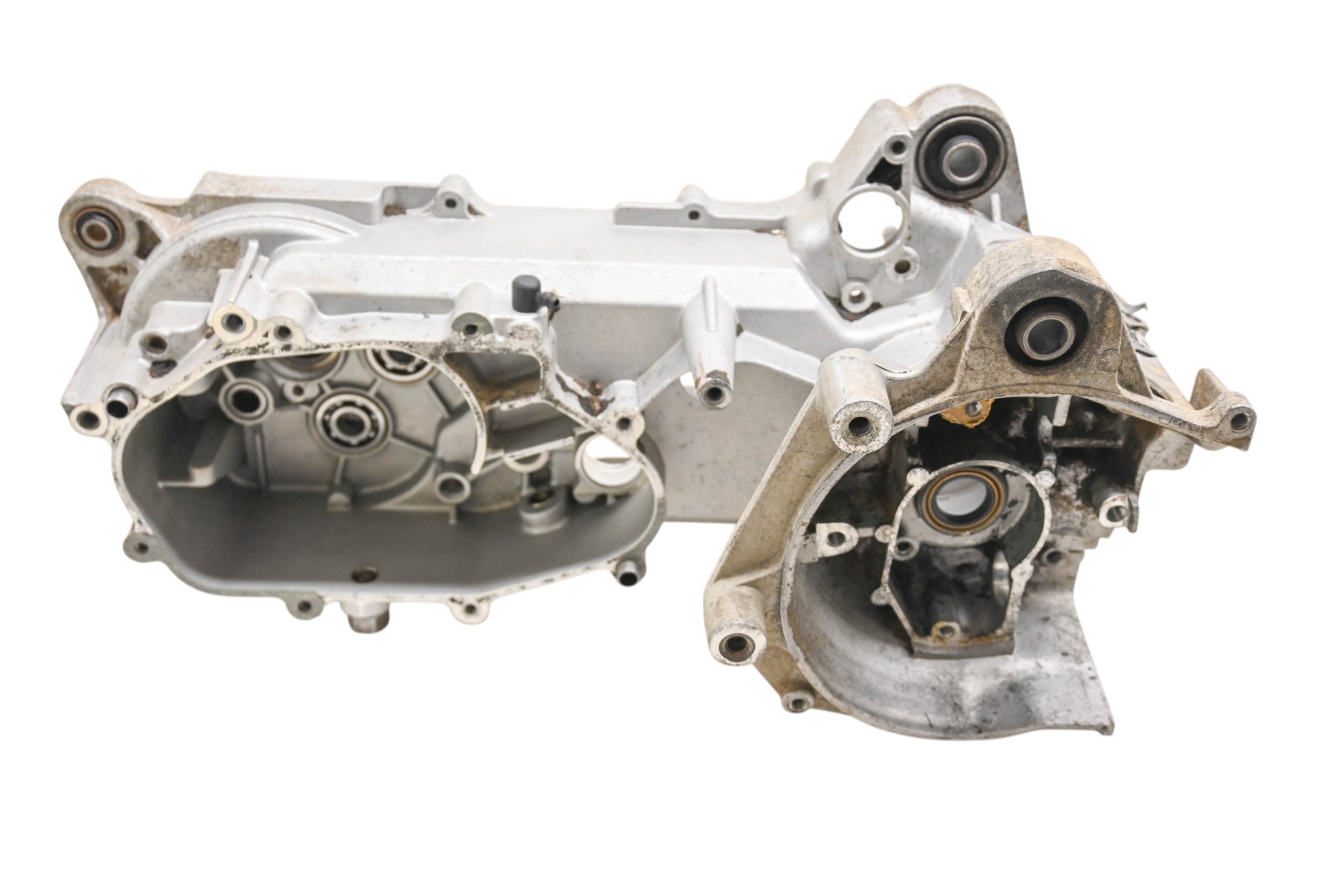 05 Polaris Predator 90 2x4 Crankcase Center Crank Case