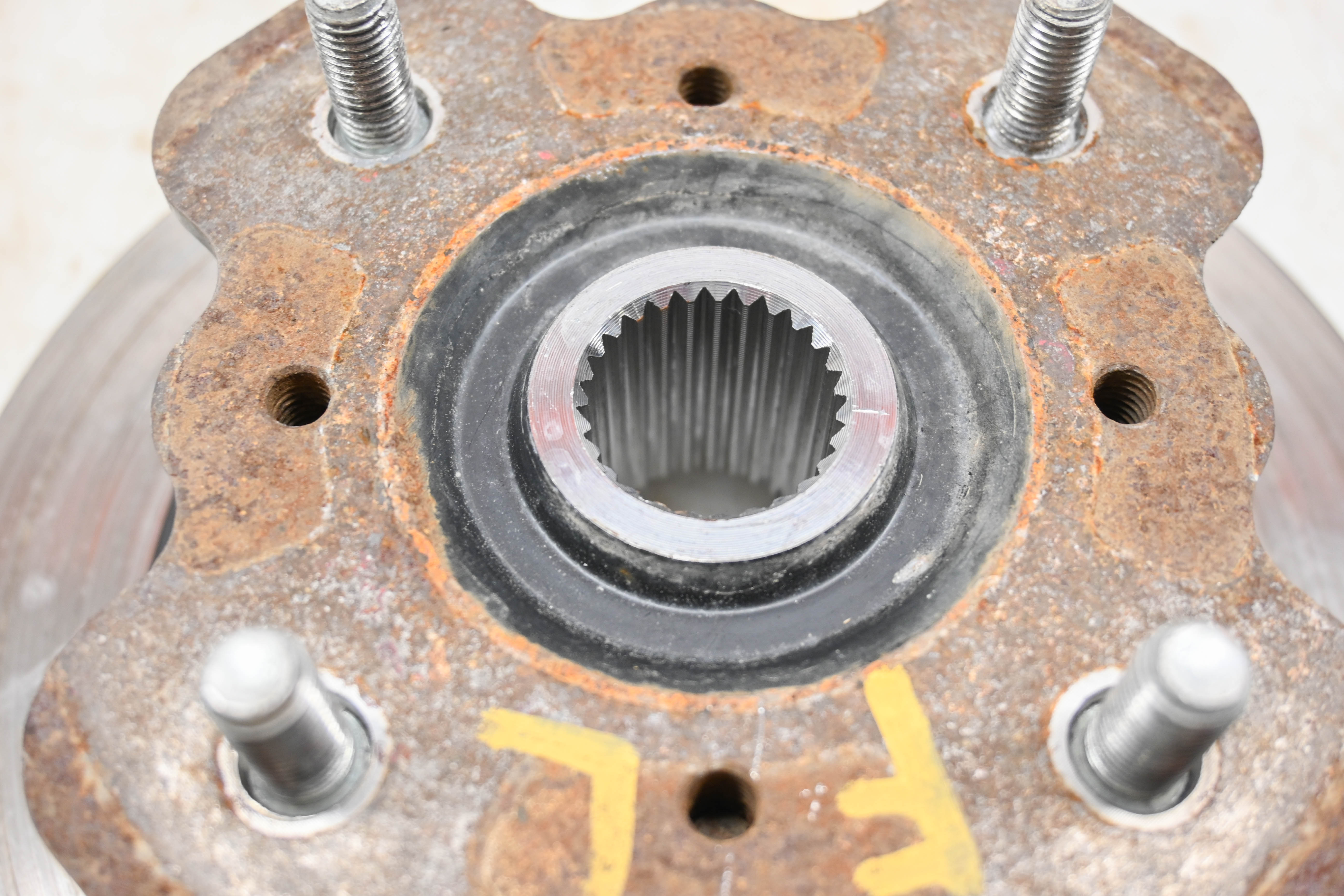 21 CF-Moto CForce 600 Touring 4x4 Front Wheel Hub & Rotor Left Or Right