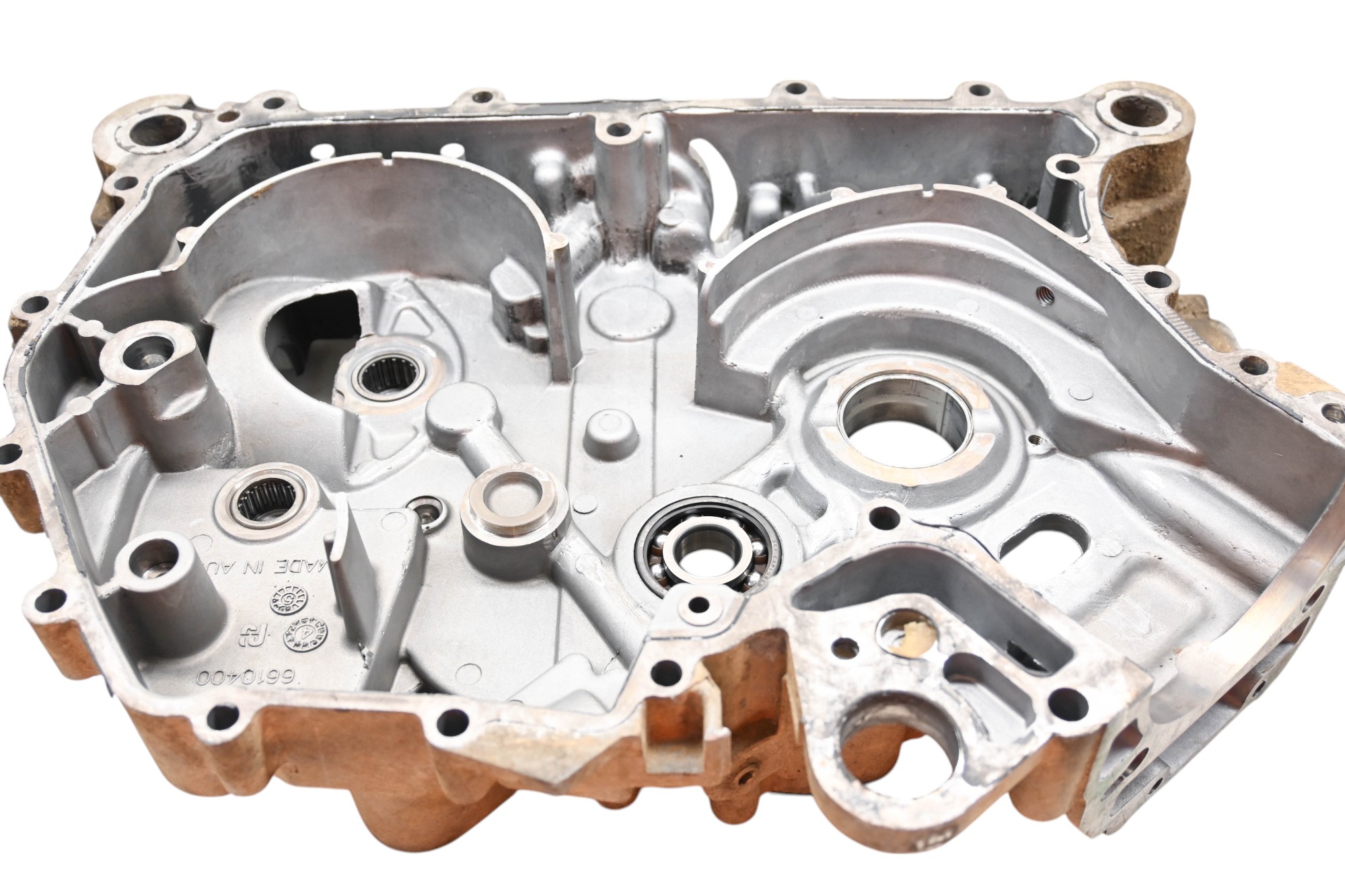 06 Can-Am Outlander 400 XT MAX Crankcase Center Crank Case