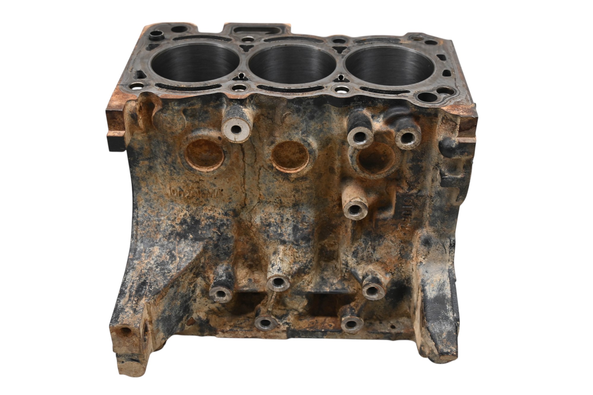 13 John Deere Gator XUV 825i Crankcase Center Crank Case & Cylinders