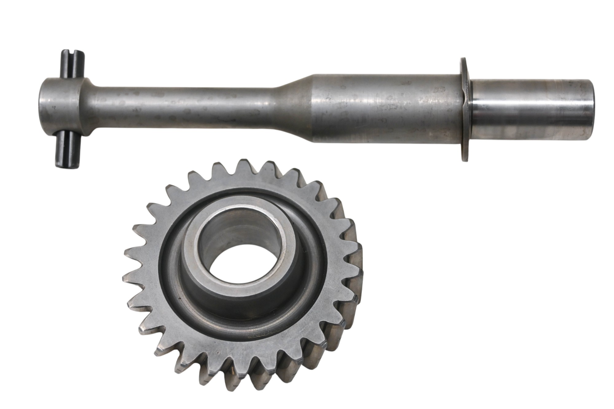 13 John Deere Gator XUV 825i Transmission Idler Gear Shaft & Gear