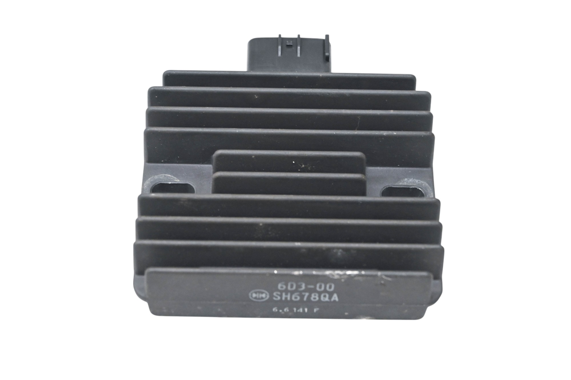 17 Yamaha Waverunner VX Deluxe Regulator Rectifier VX1050BS