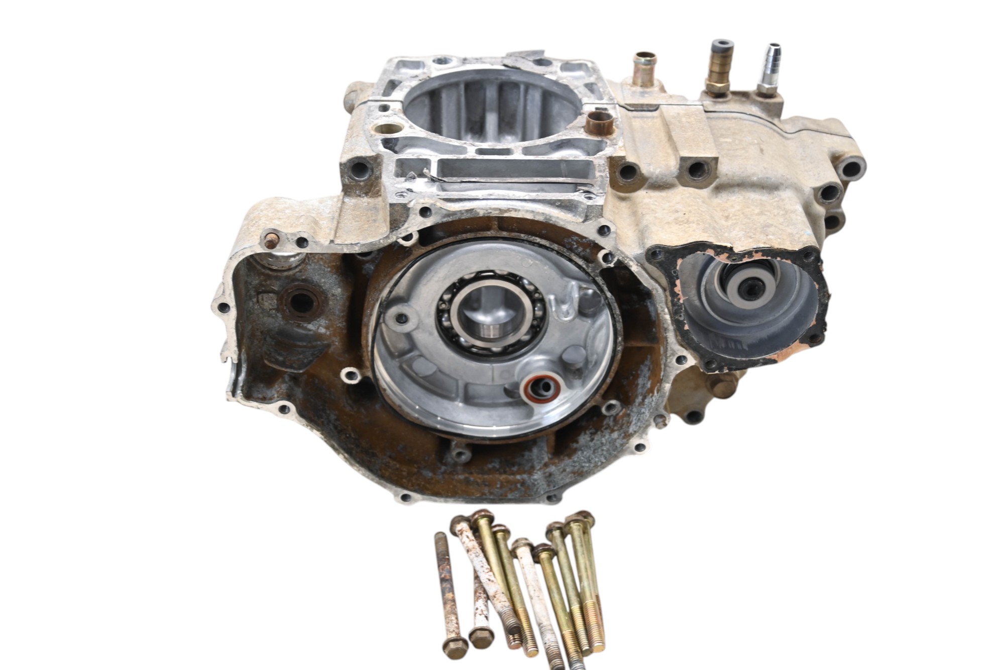 04 Polaris Scrambler 500 4x4 Crankcase Center Crank Case