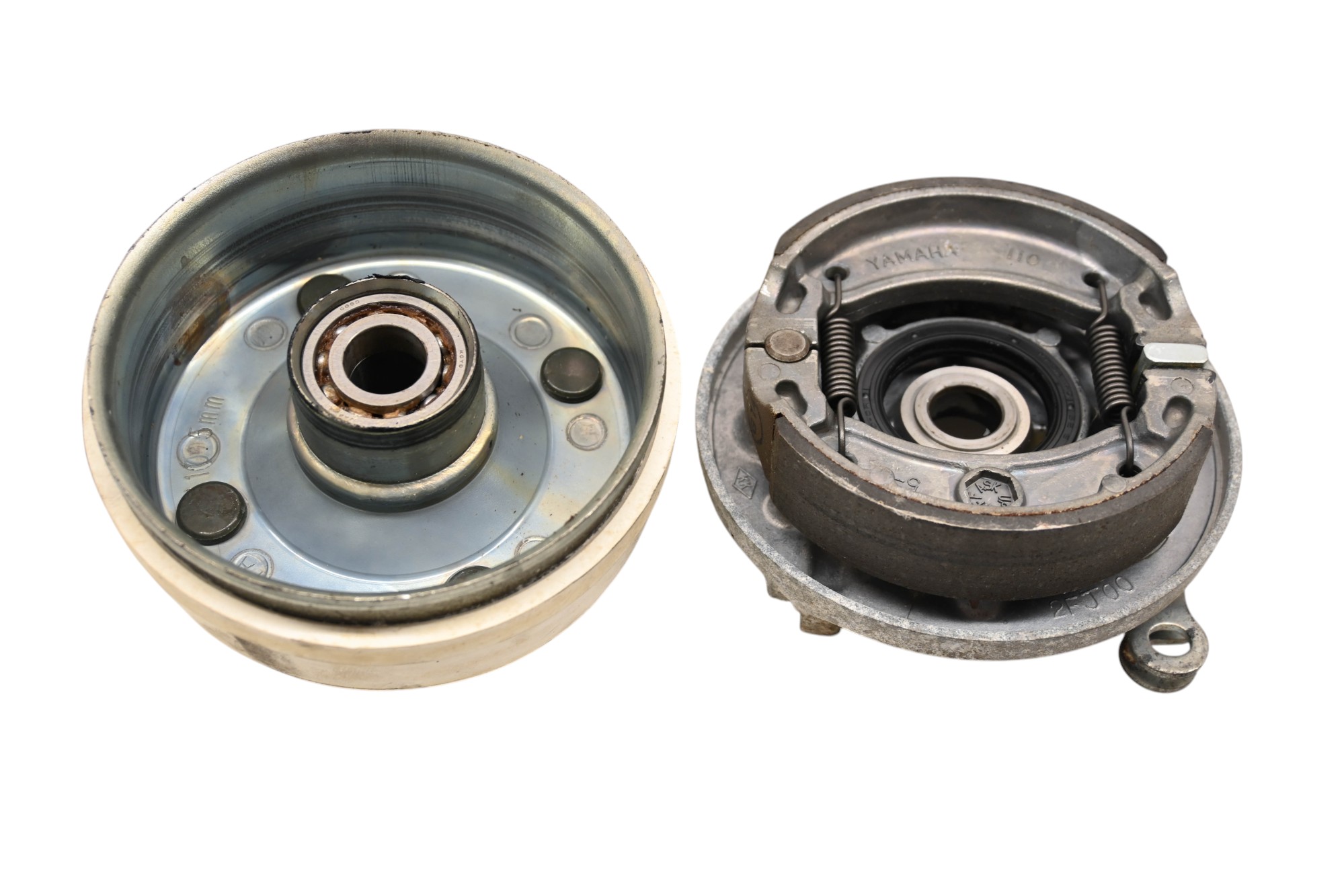 04 Yamaha Raptor 50 Front Left Brake Drum Plate Assembly YFM50