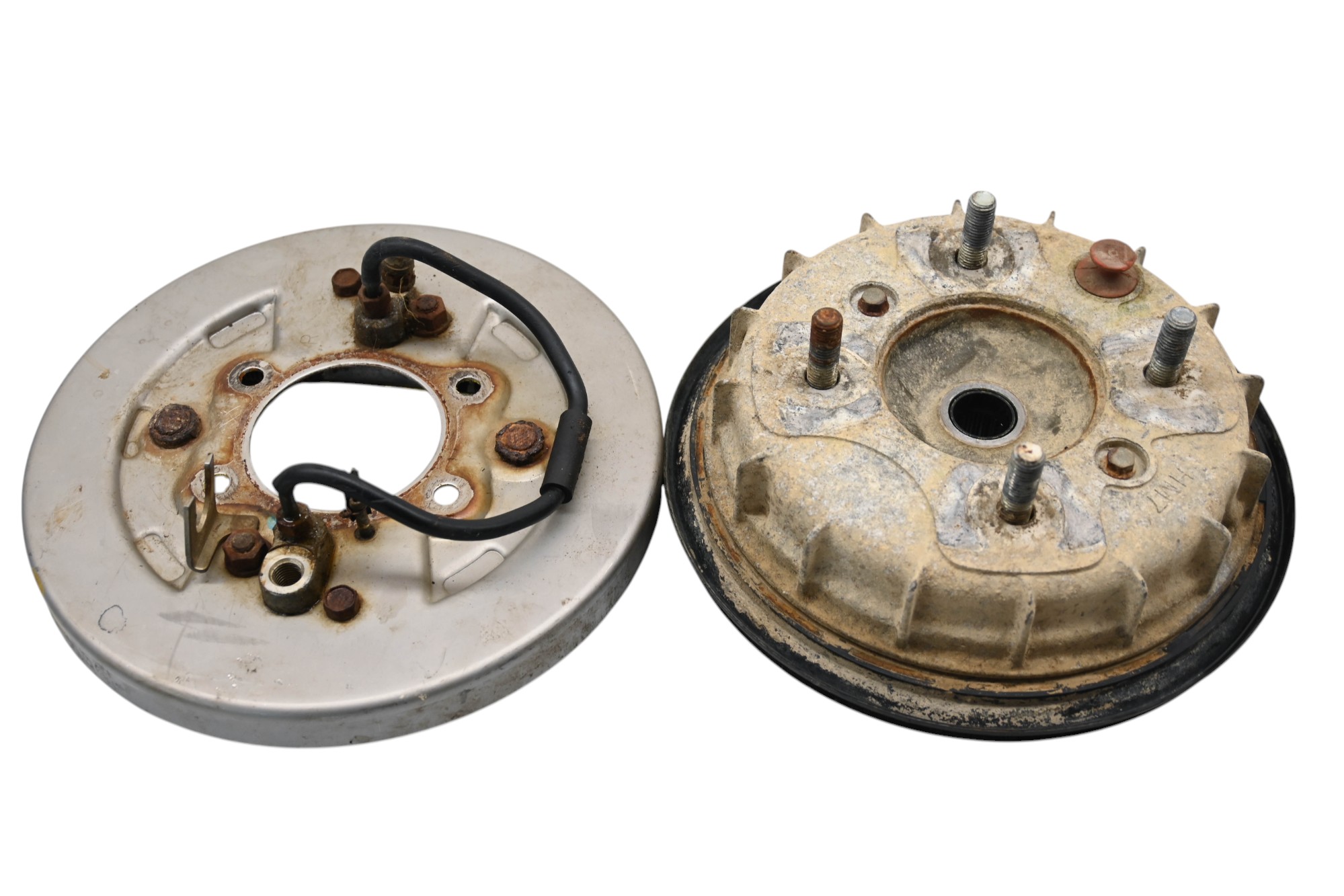 03 Honda Rincon 650 4x4 Front Right Brake Drum TRX650FA