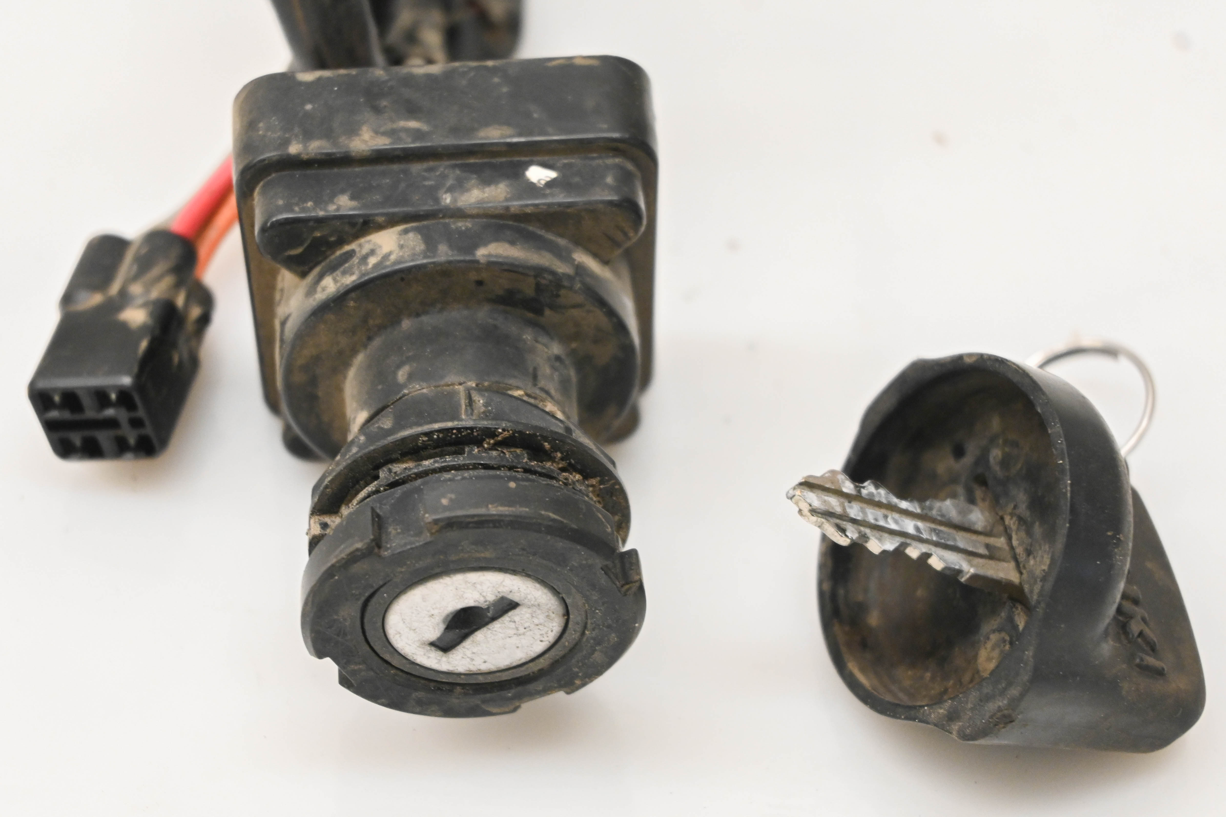 03 Suzuki Vinson 500 4x4 Key Switch LTA500F