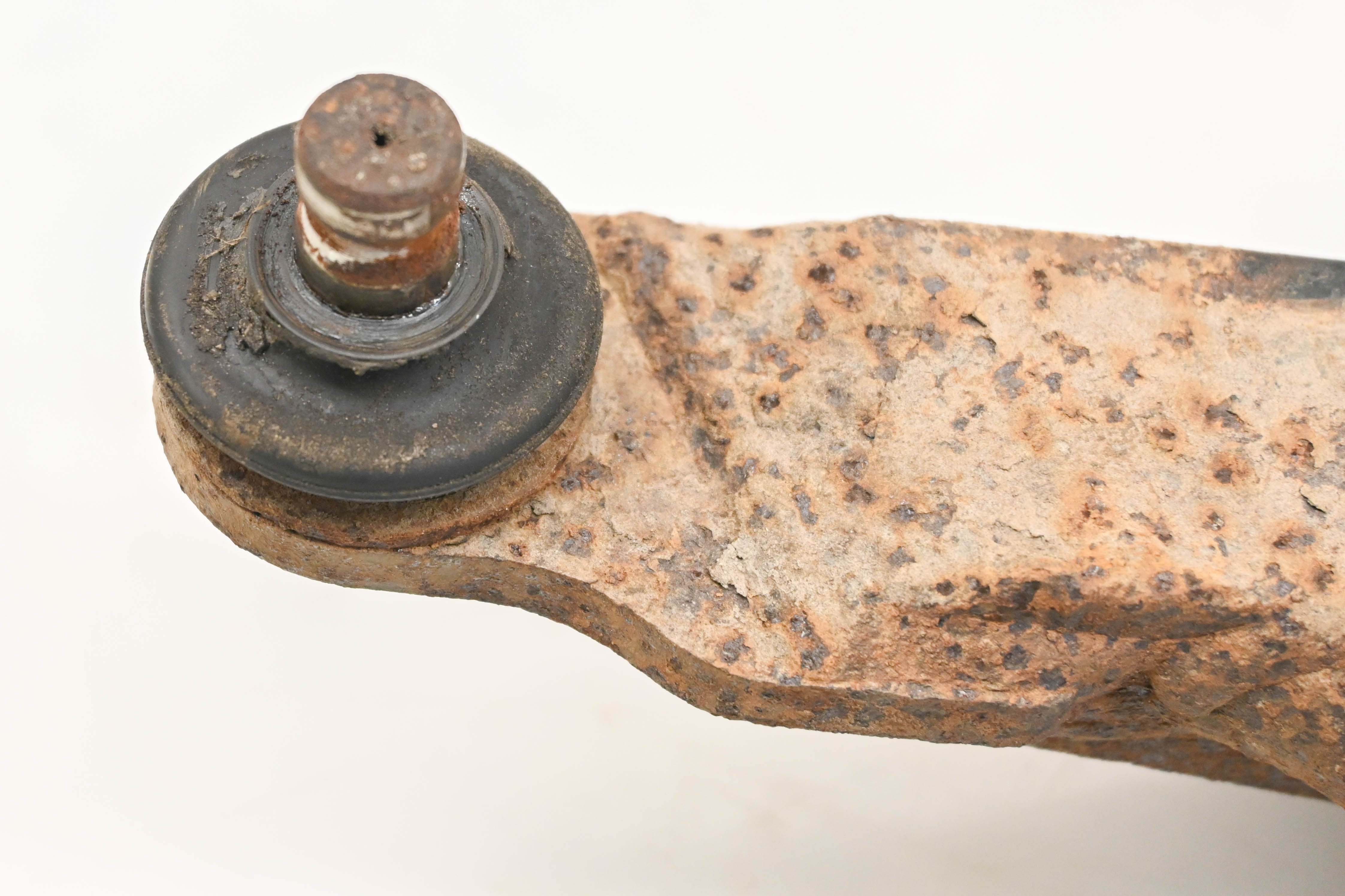 03 Suzuki Vinson 500 4x4 Front Upper Left A-Arm LTA500F