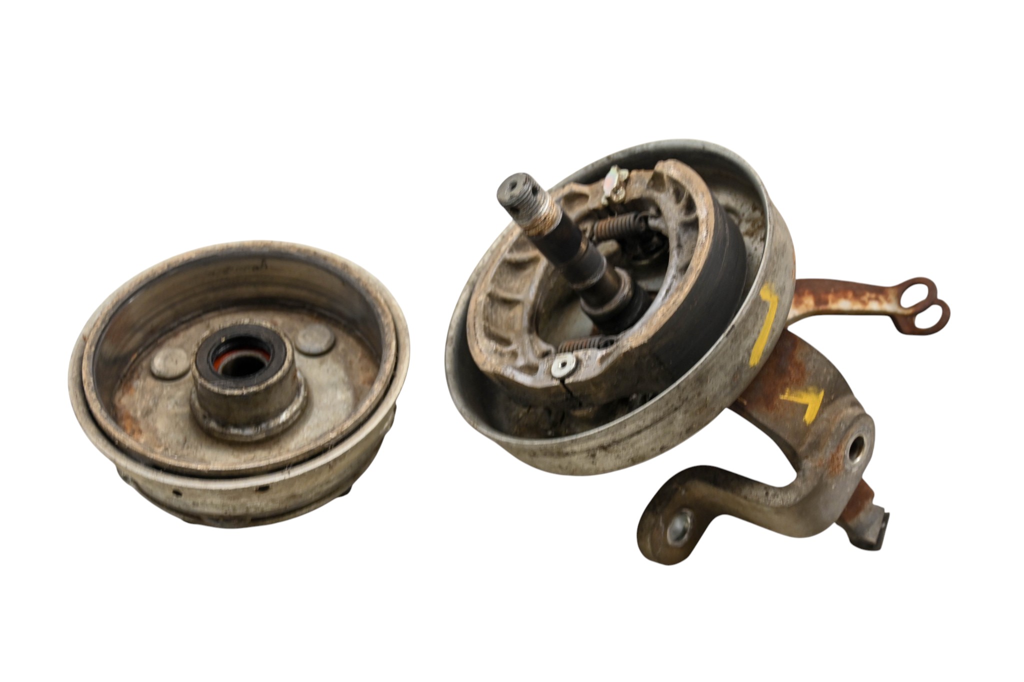 85 Honda Fourtrax 125 2x4 Front Left Brake Drum Assembly TRX125