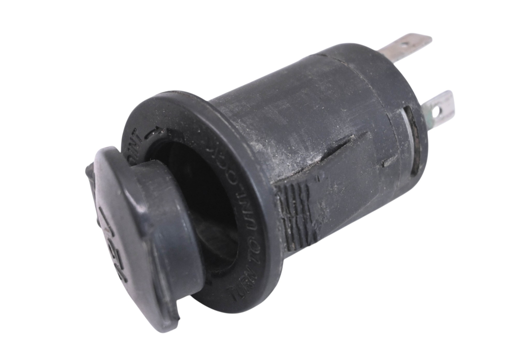 18 Kubota RTV-X900W 12 Volt Accessory Outlet 12V