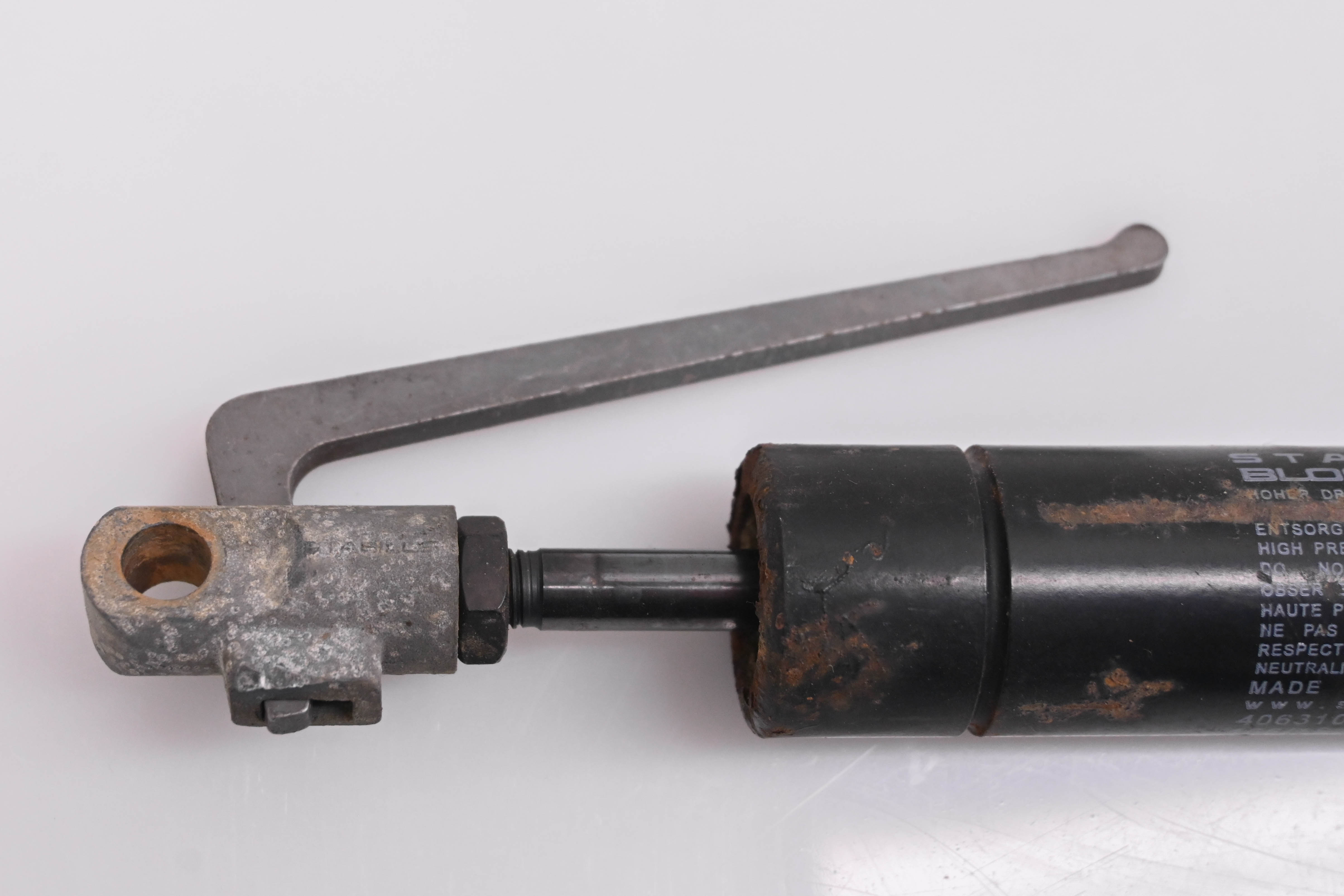 18 Kubota RTV-X900W Steering Shock