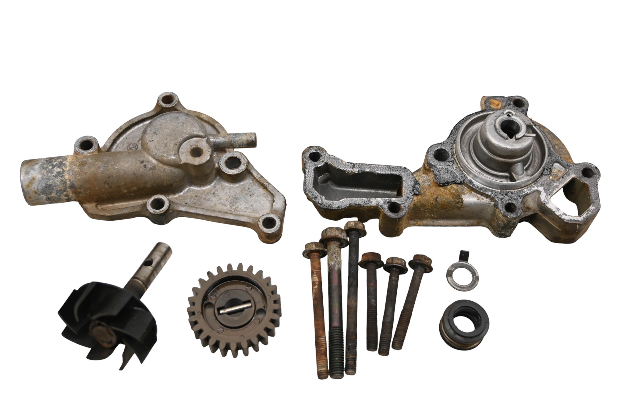02 Kawasaki Mule 3010 4x4 Water Pump KAF620