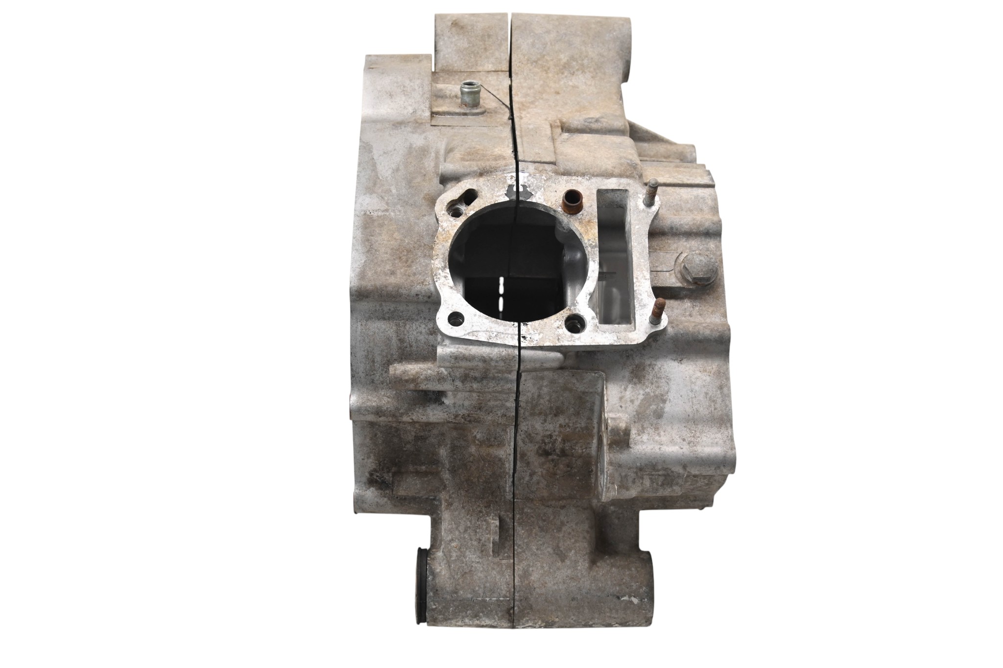 04 Suzuki Ozark 250 2x4 Crankcase Center Crank Case LTF250