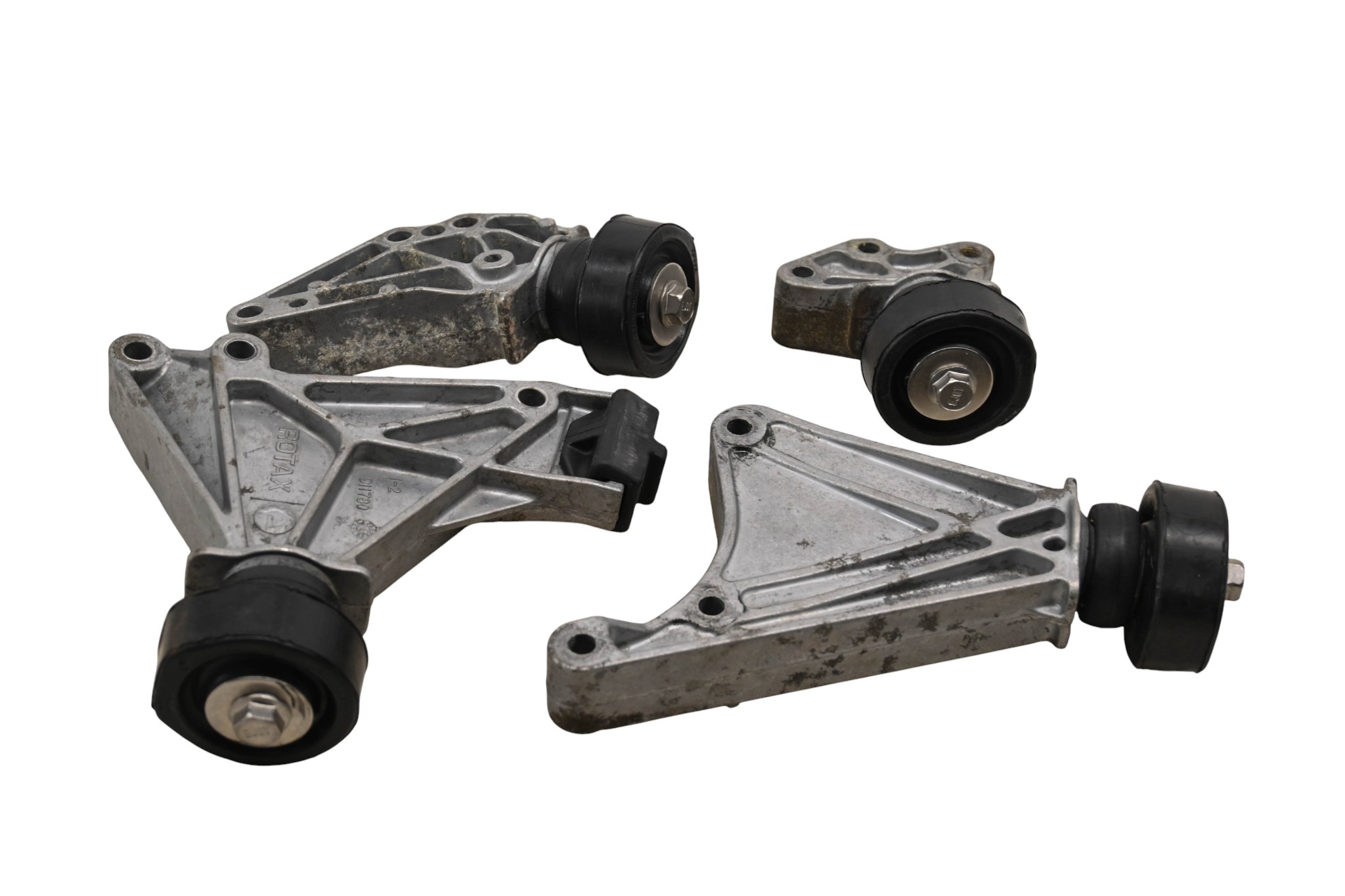 19 Sea-Doo Spark Trixx 900 HO ACE Front Engine Bracket Intake