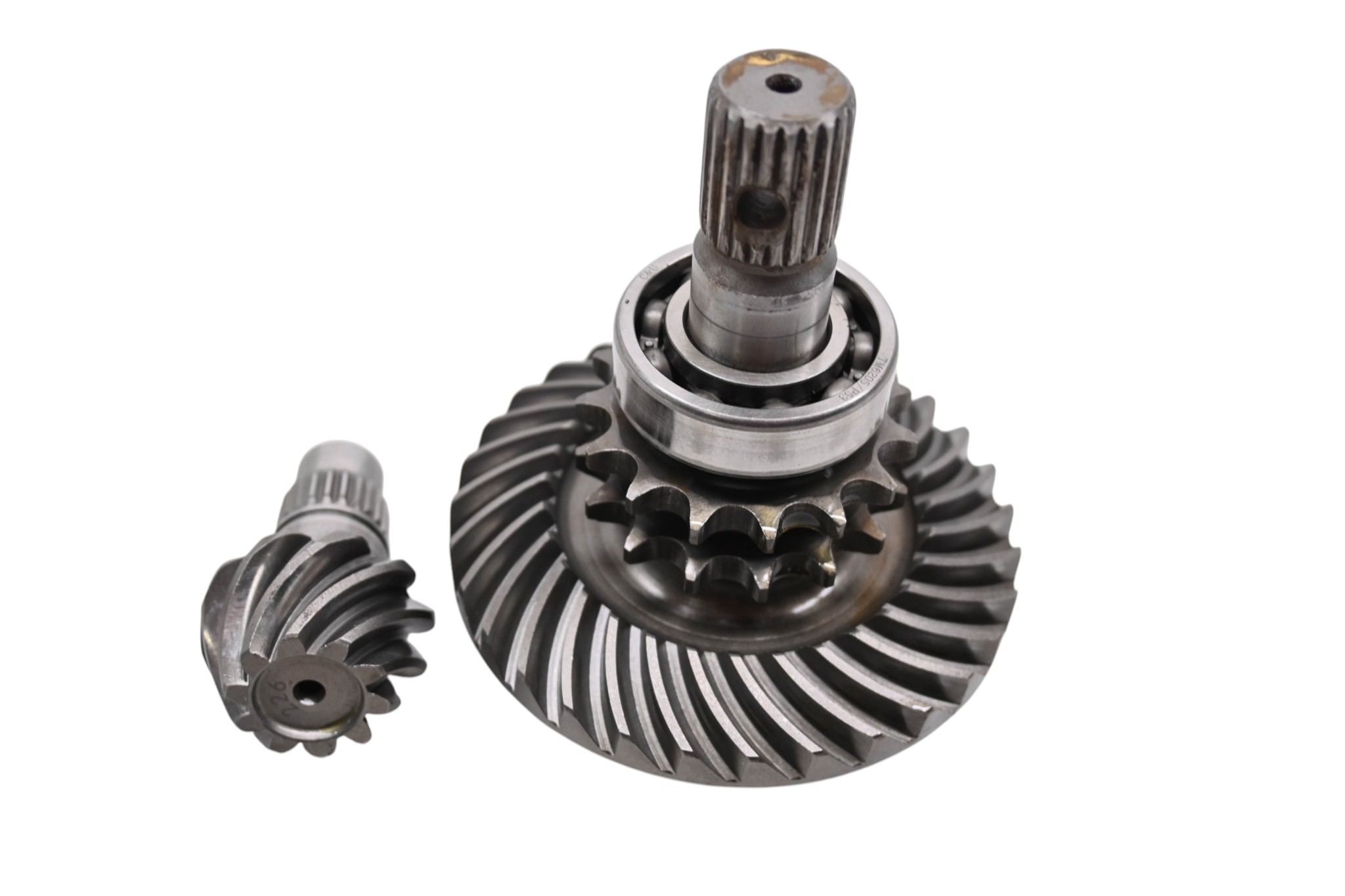 23 Bighorn Explorer 450 VXL-T Transmission Bevel Gears Output Shaft