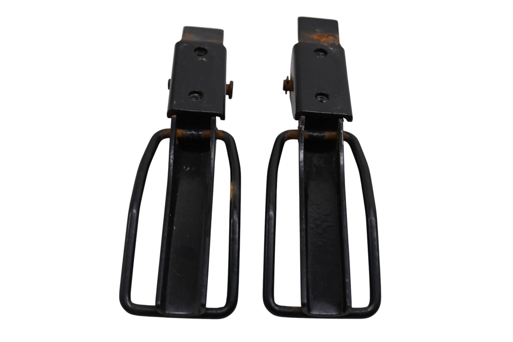 23 Bighorn Explorer 450 VXL-T Tailgate Latches