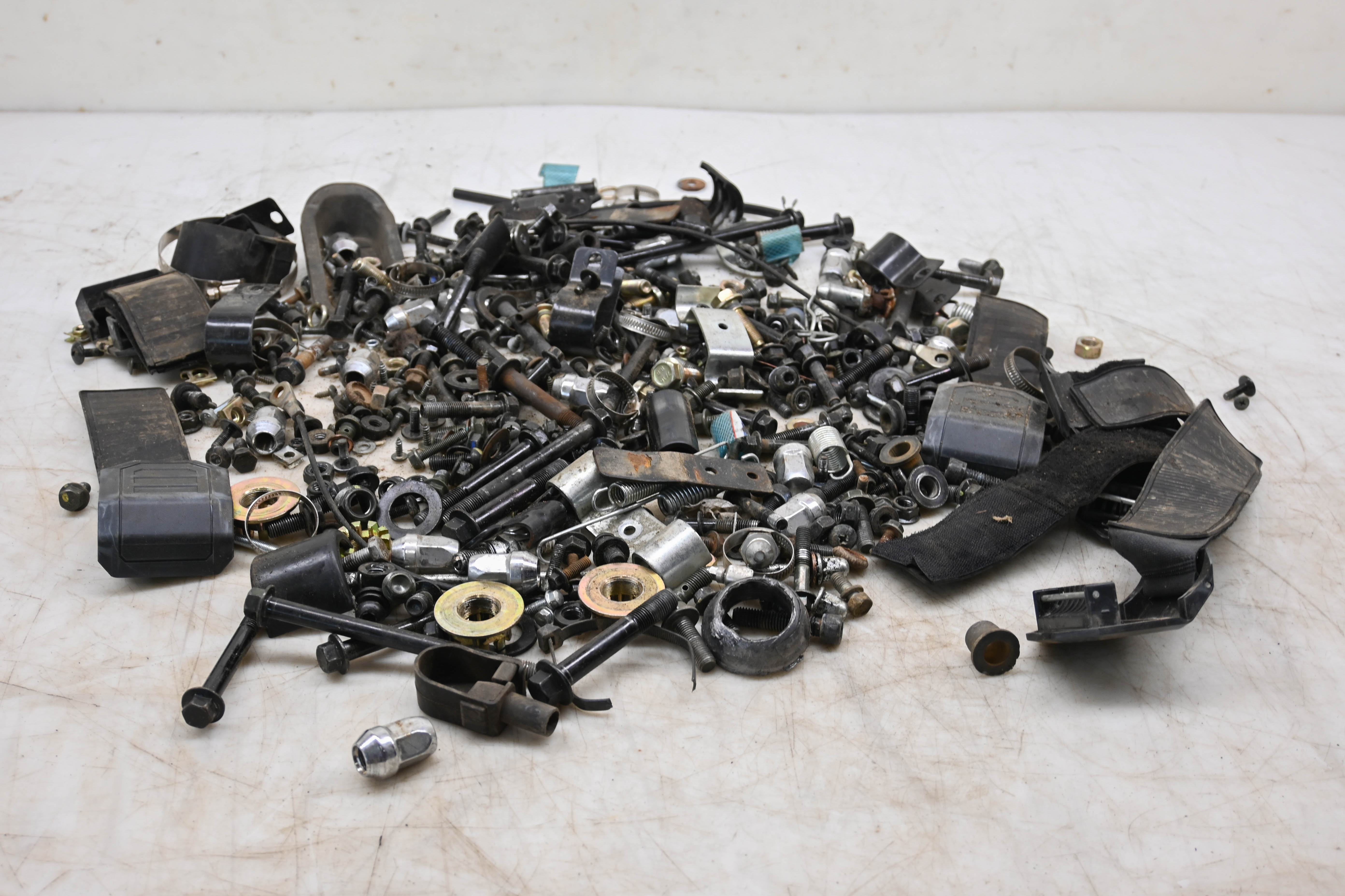 23 Bighorn Explorer 450 VXL-T Hardware Set Nuts & Bolts