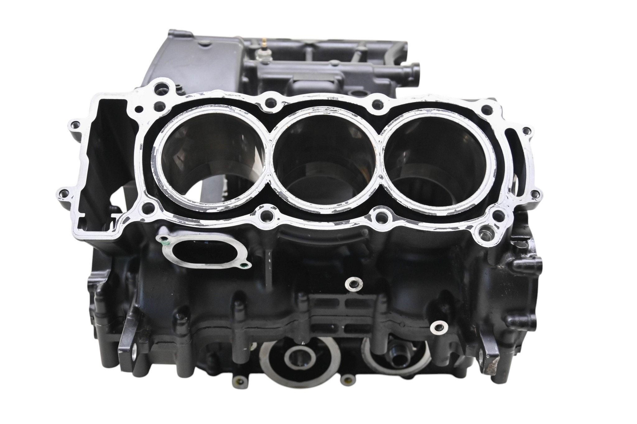 24 Yamaha XSR900 Crankcase Center Crank Case & Cylinders