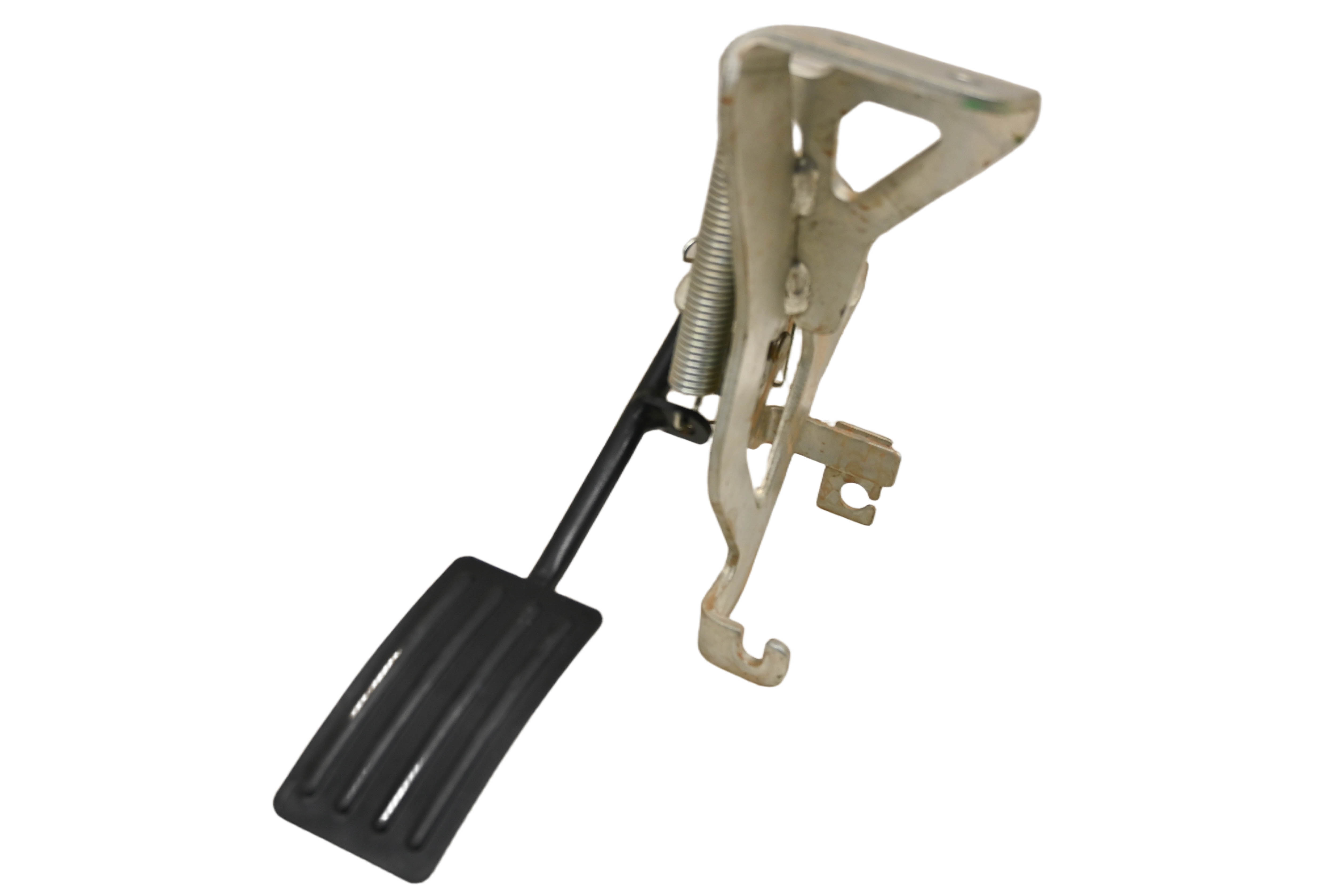 23 Kubota RTV-XG850 Accelerator Pedal & Bracket Sidekick 850