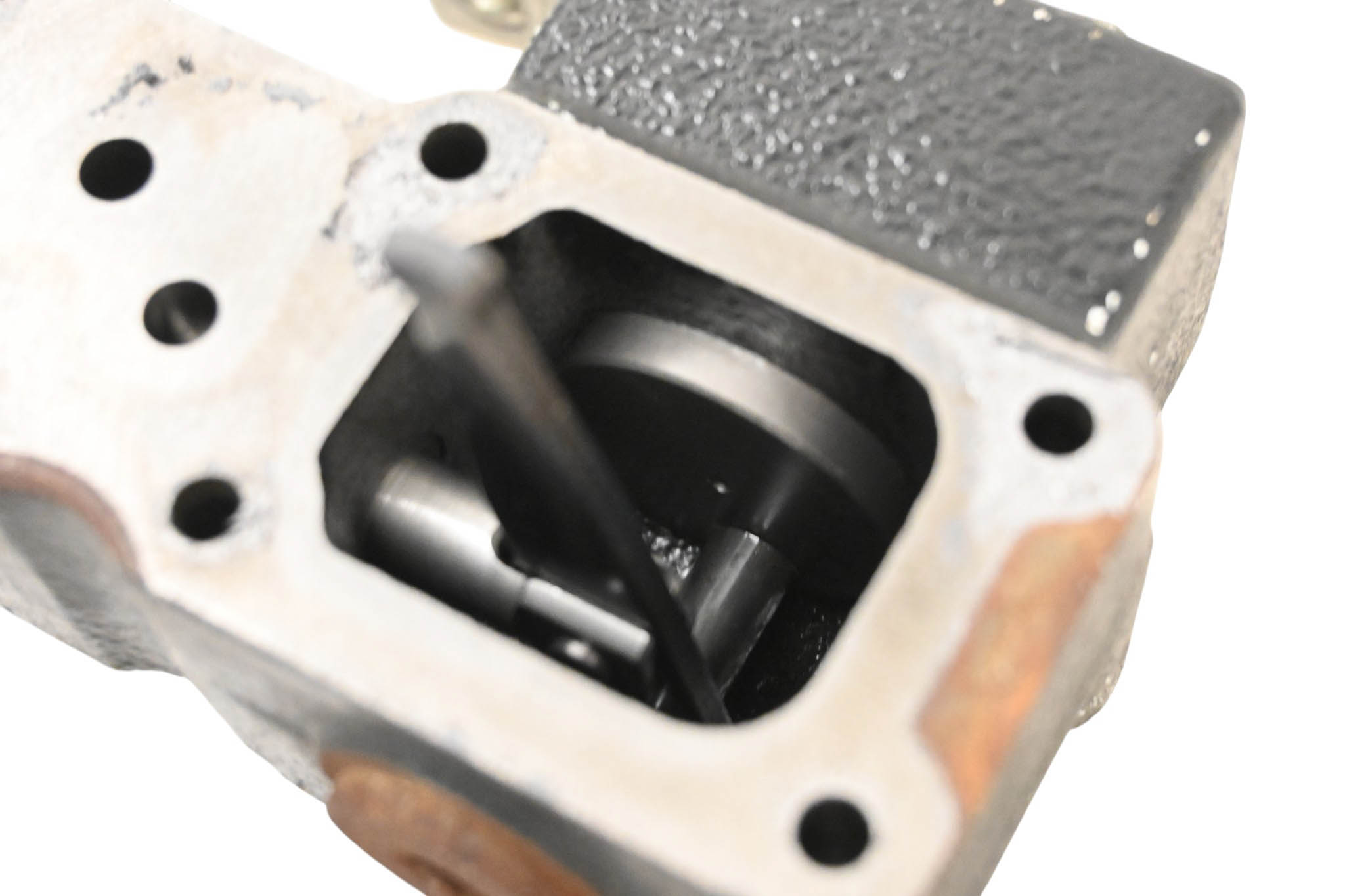 16 Kubota RTV-X900W Hst Regulator