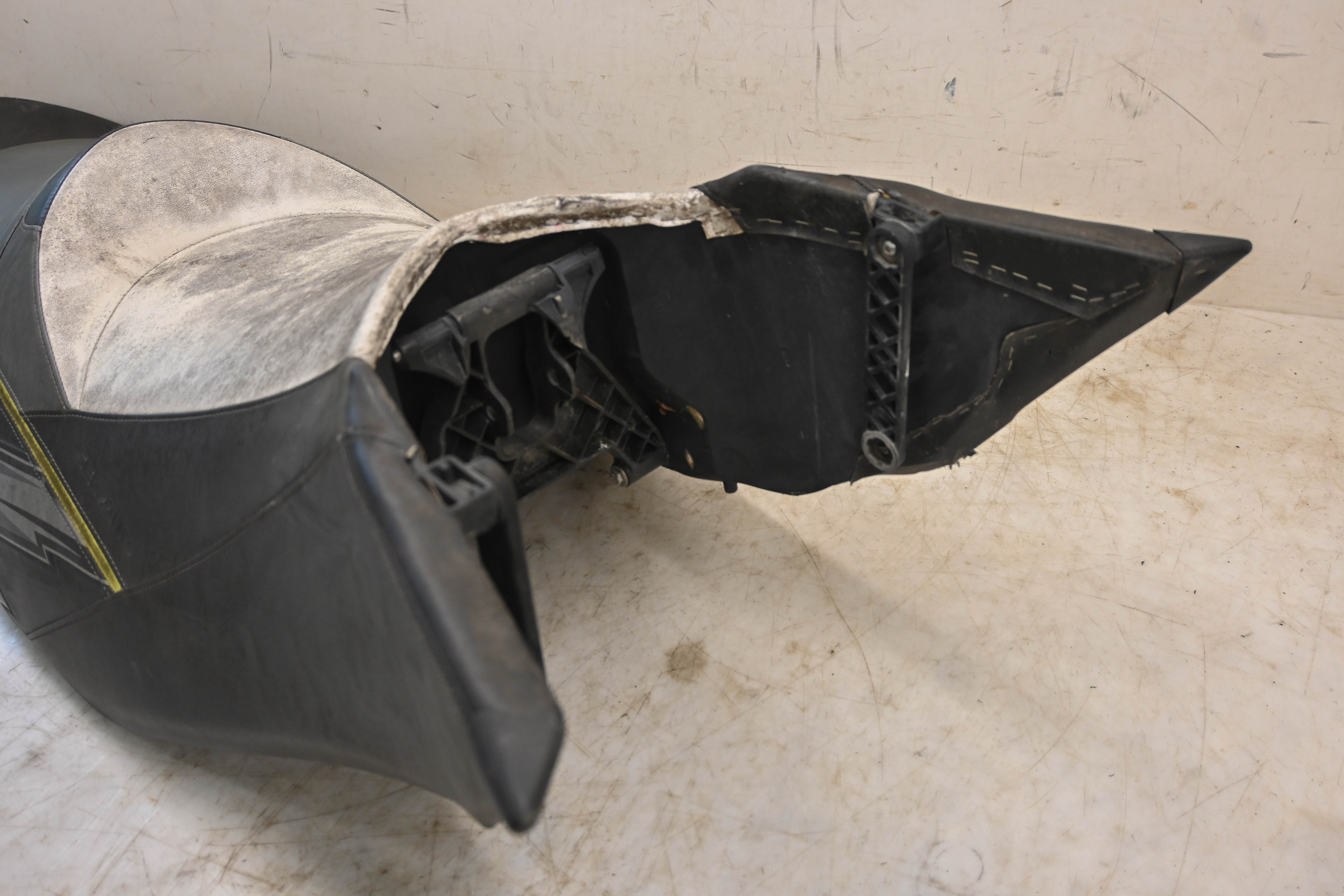 12 Sea-Doo RXT-X 260 Seat