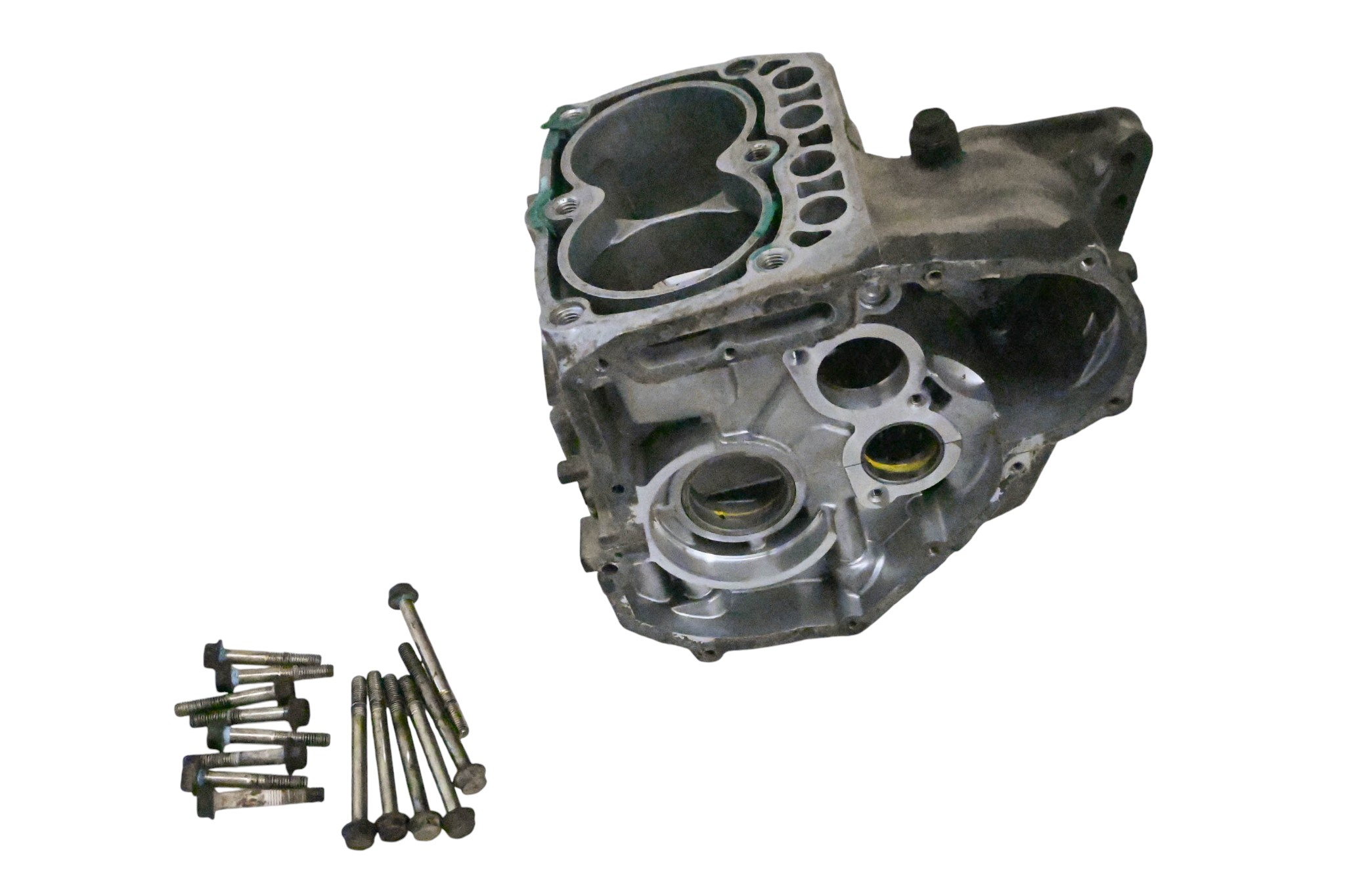 02 Polaris Sportsman 700 4x4 Crankcase Center Crank Case
