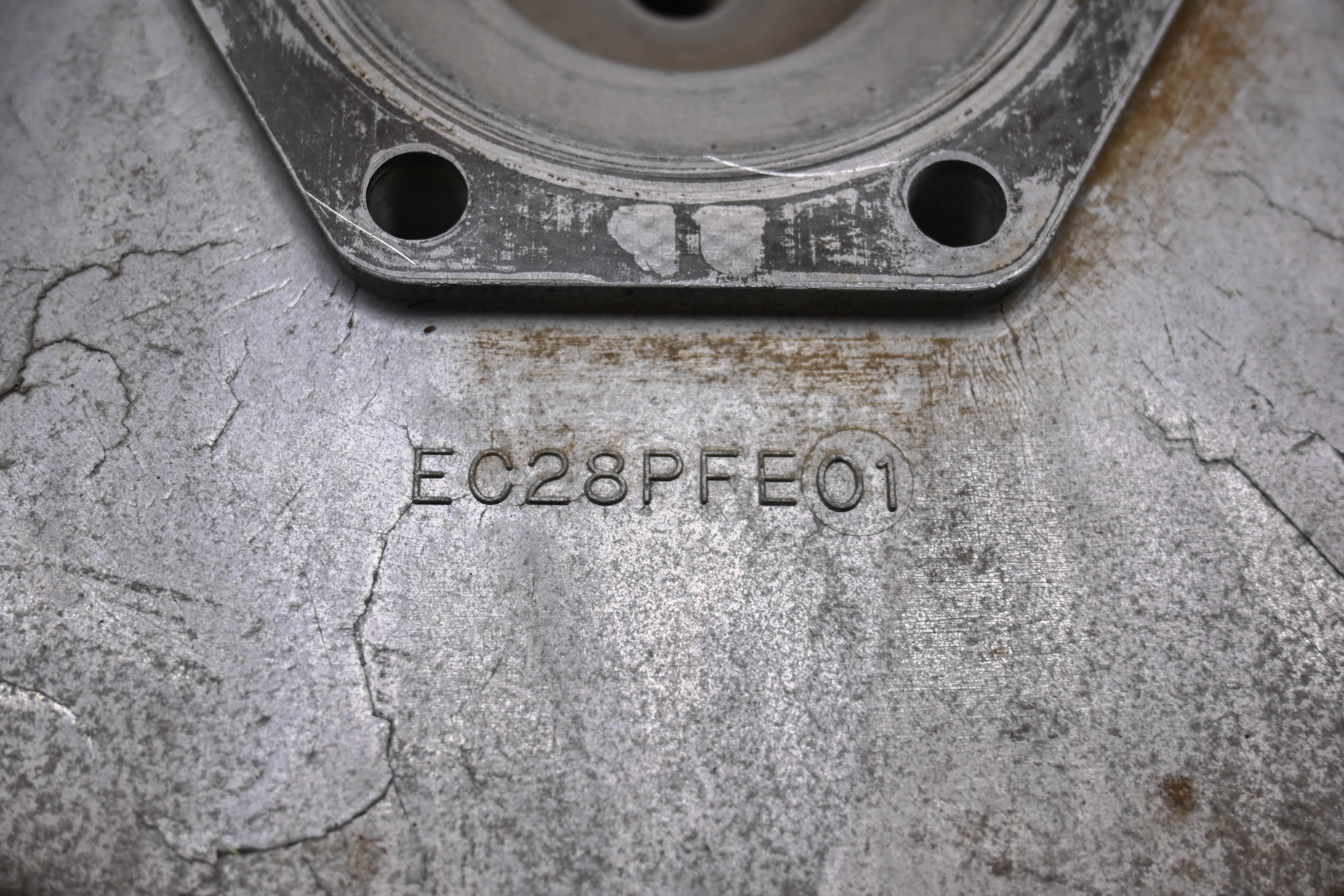 99 Polaris Xplorer 300 4x4 Cylinder Head