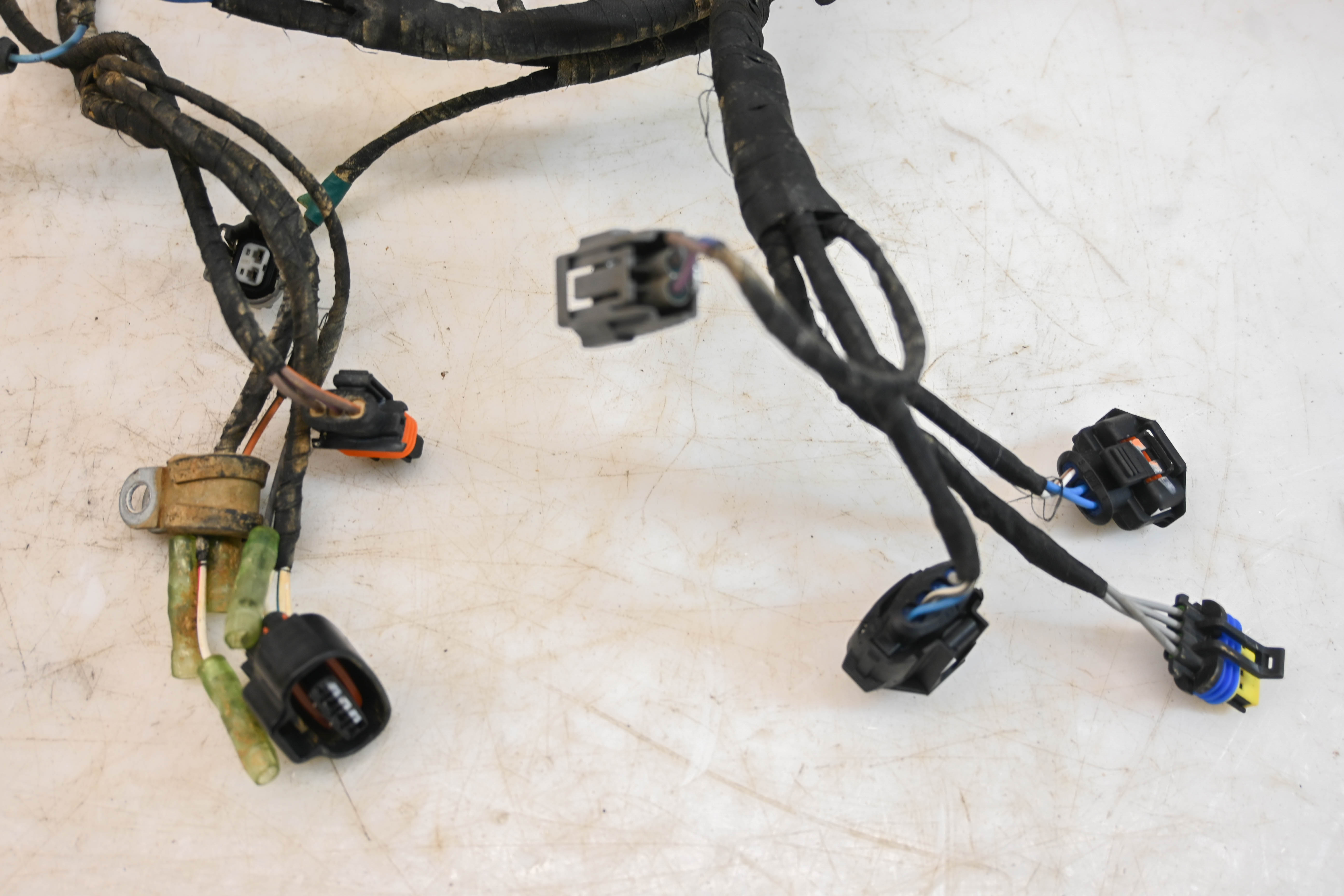 18 Can-Am Outlander Max 650 XT 4x4 Engine Wire Harness Electrical Wiring