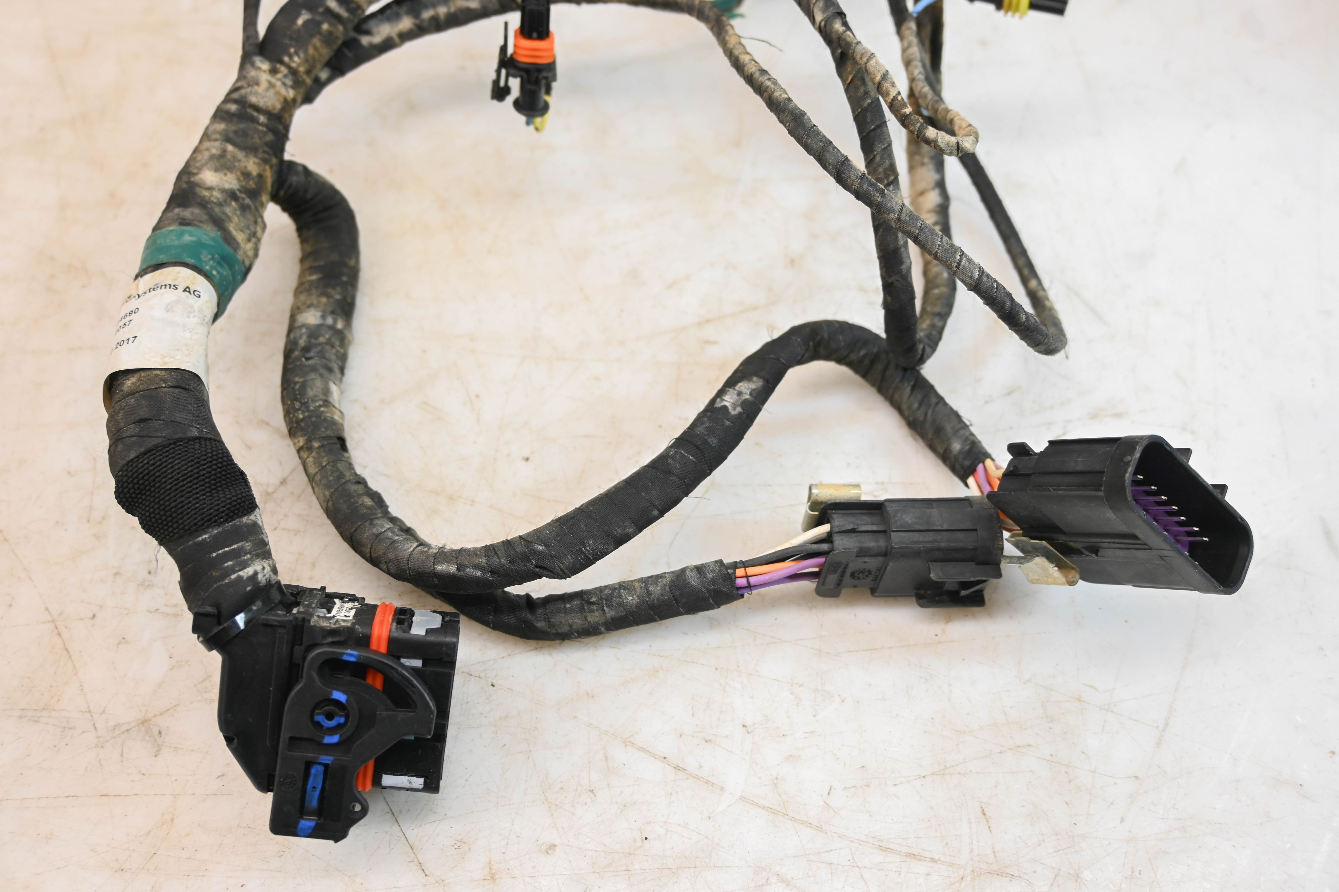 18 Can-Am Outlander Max 650 XT 4x4 Engine Wire Harness Electrical Wiring