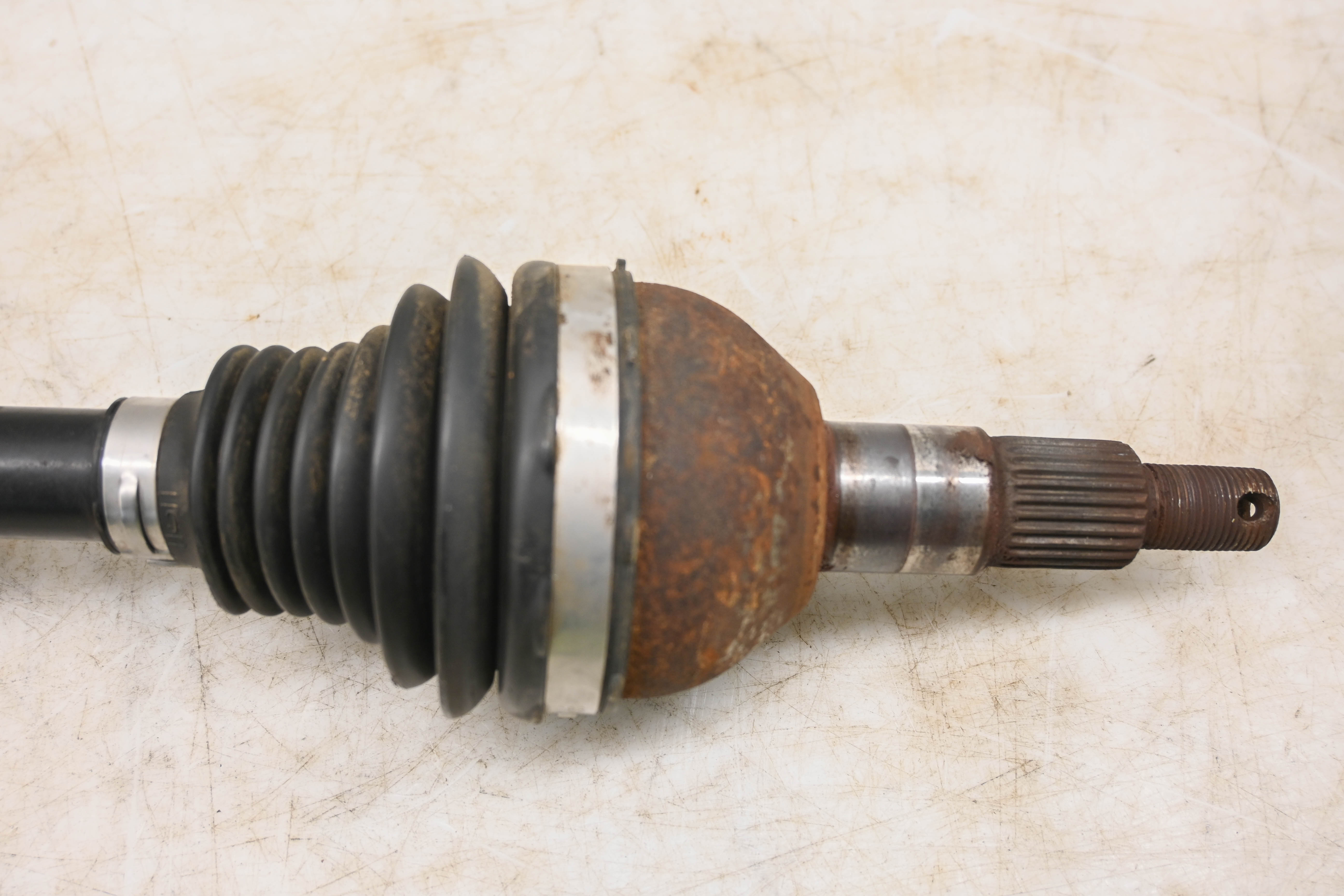 18 Can-Am Outlander Max 650 XT 4x4 Rear Right Cv Axle