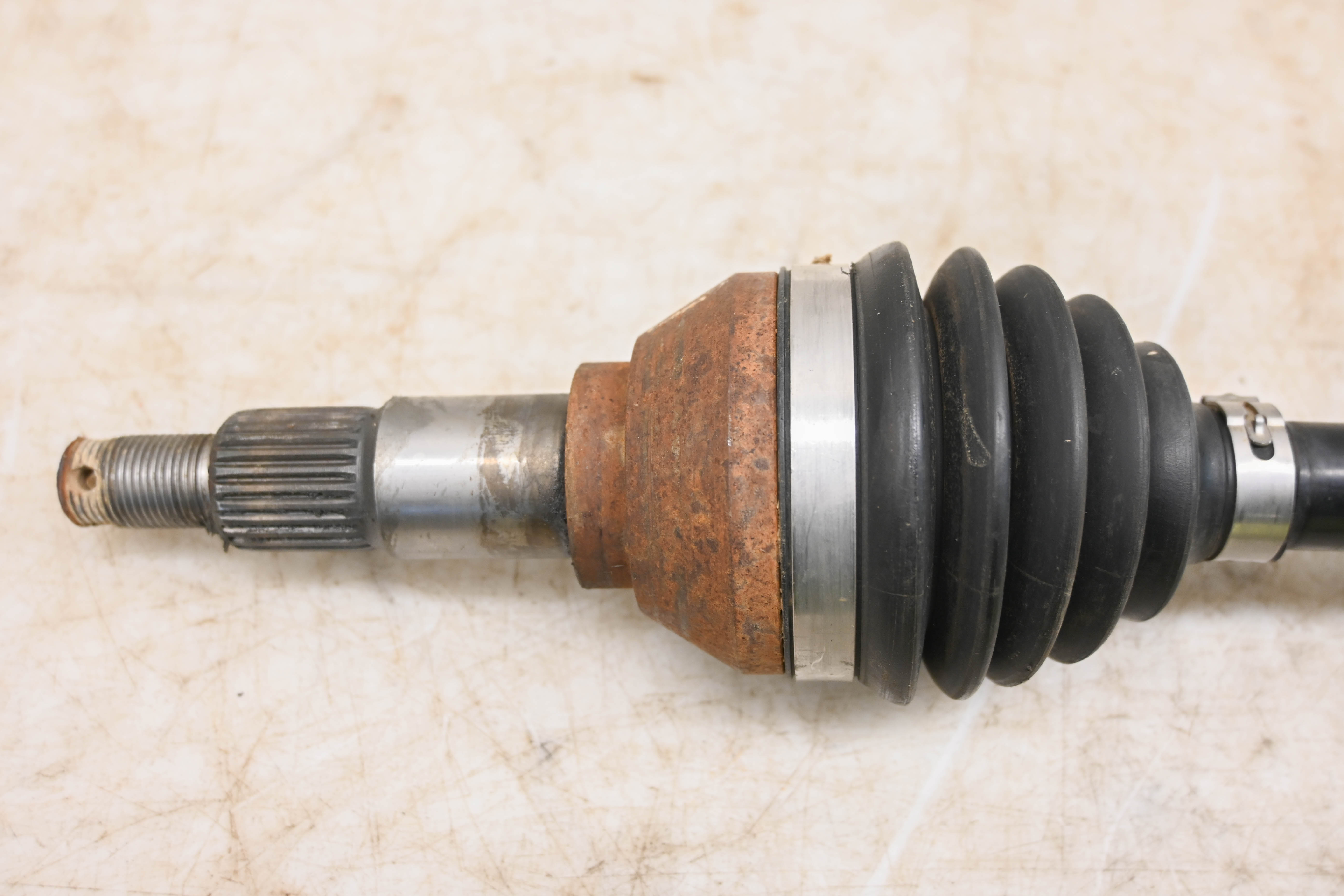 18 Can-Am Outlander Max 650 XT 4x4 Front Right Cv Axle