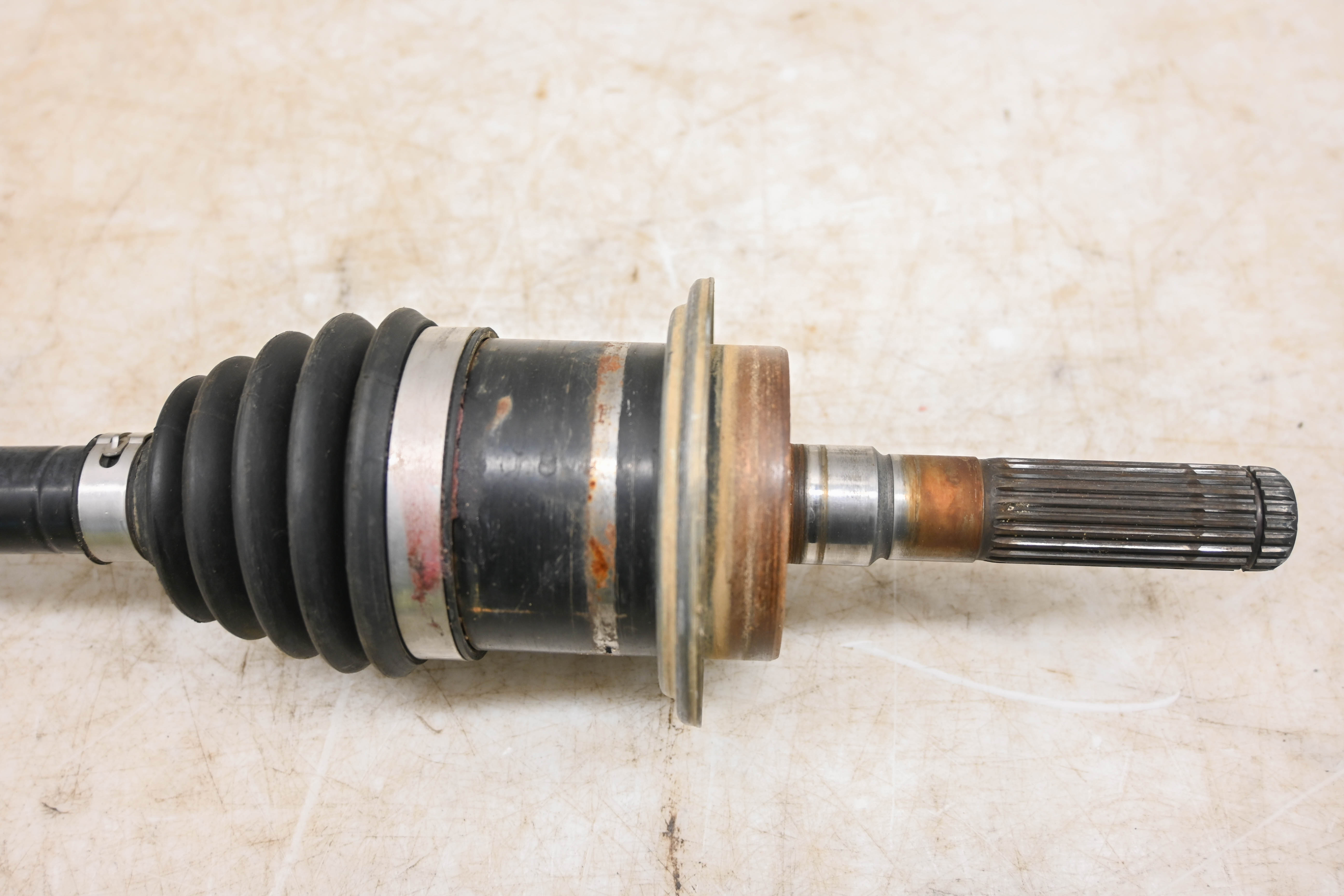 18 Can-Am Outlander Max 650 XT 4x4 Front Right Cv Axle
