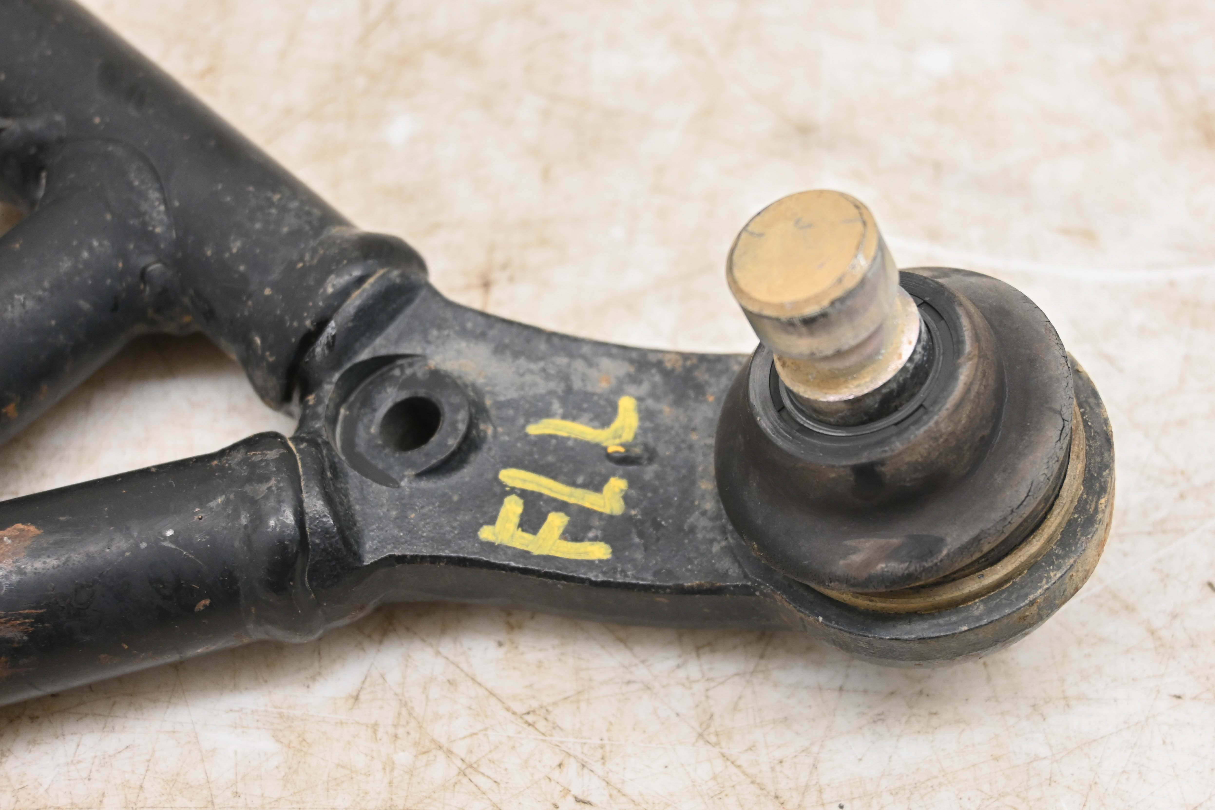 18 Can-Am Outlander Max 650 XT 4x4 Front Lower Left A-Arm