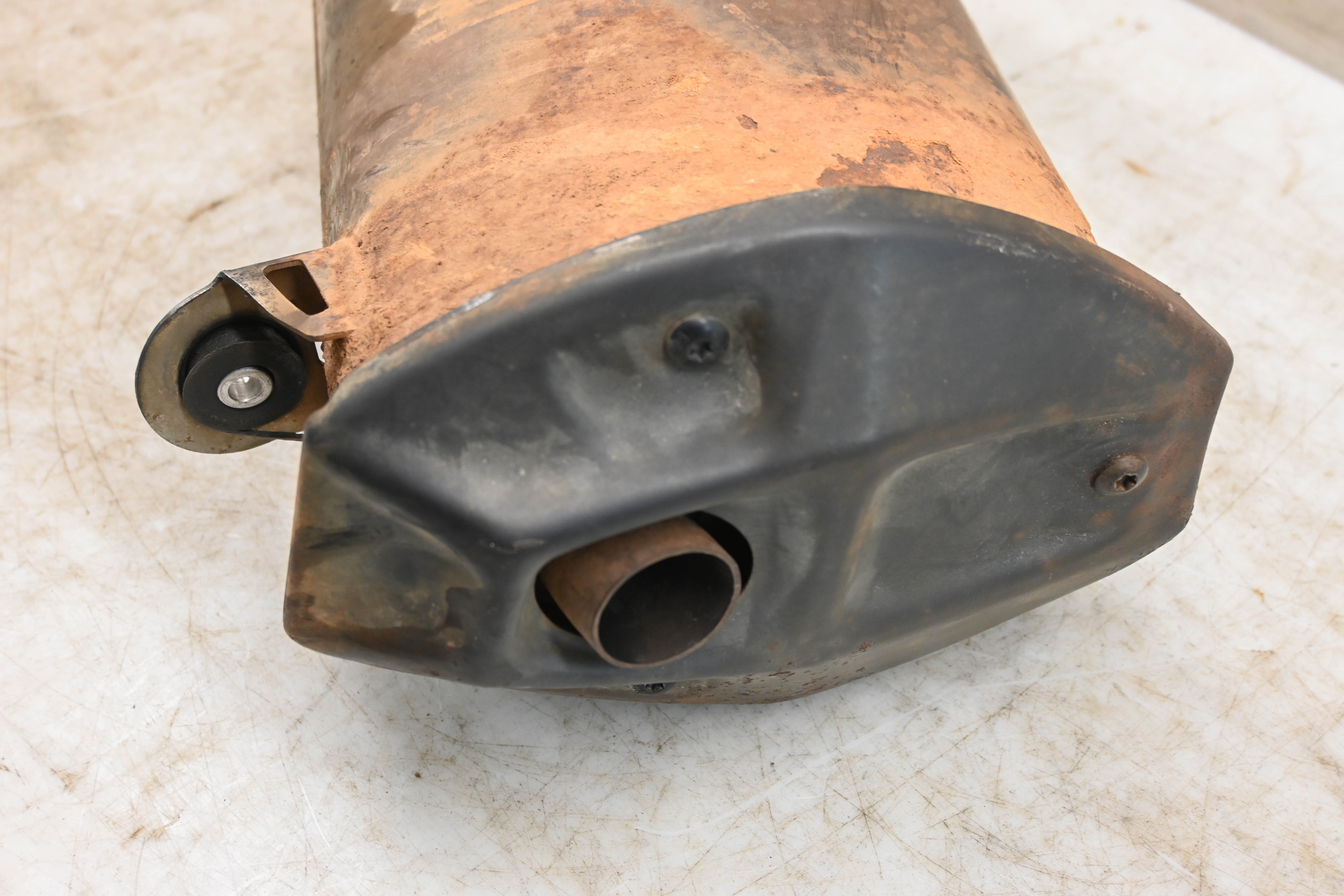 18 Can-Am Outlander Max 650 XT 4x4 Muffler Exhaust Pipe